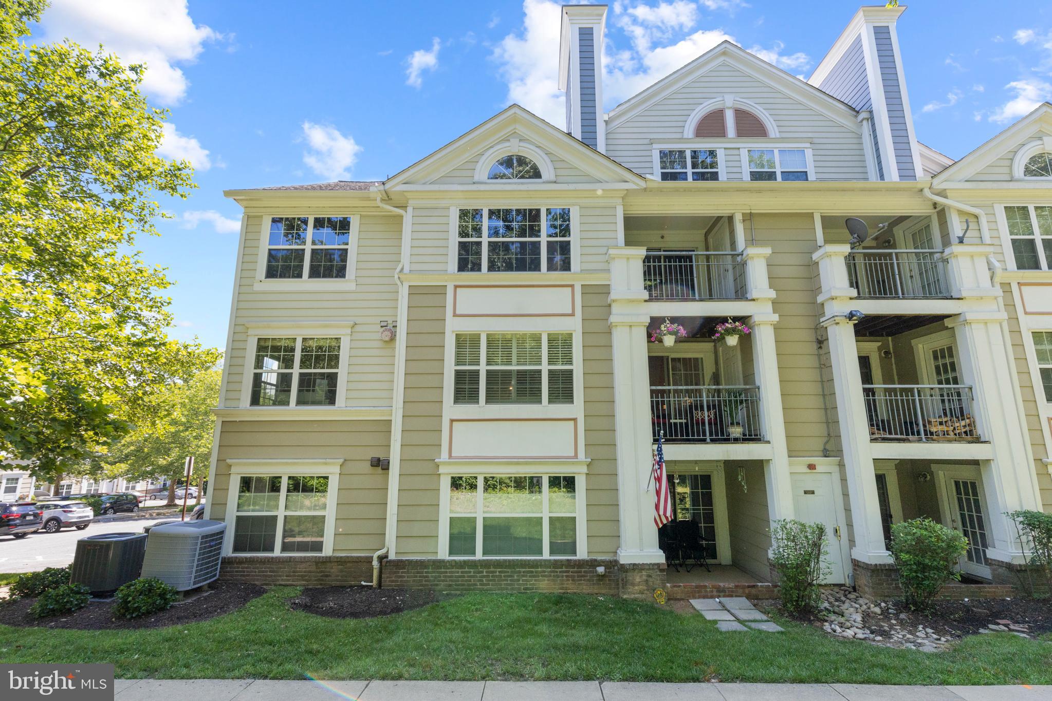 KENTLANDS RIDGE - Residential