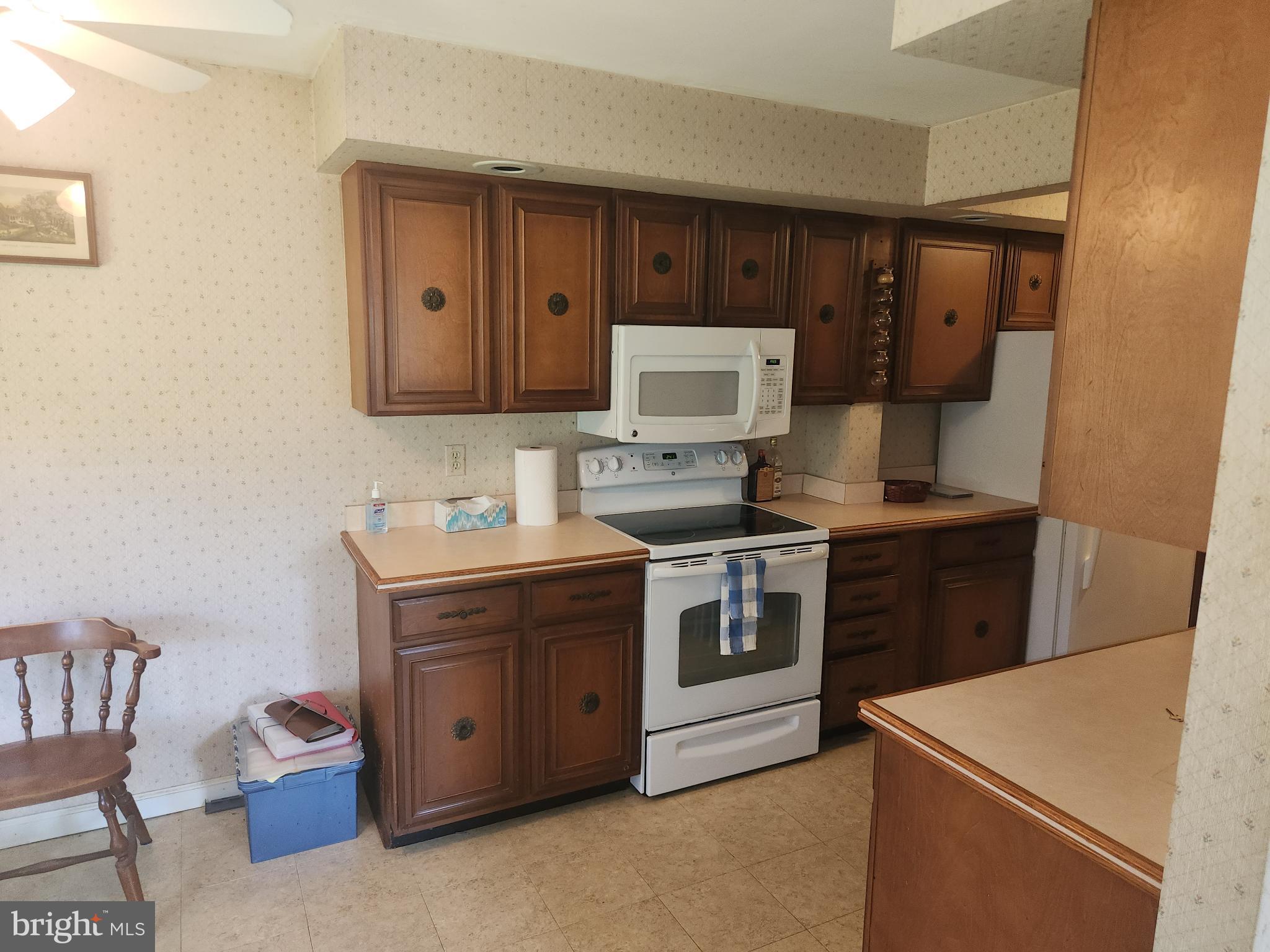 61 N HOMESTEAD DRIVE