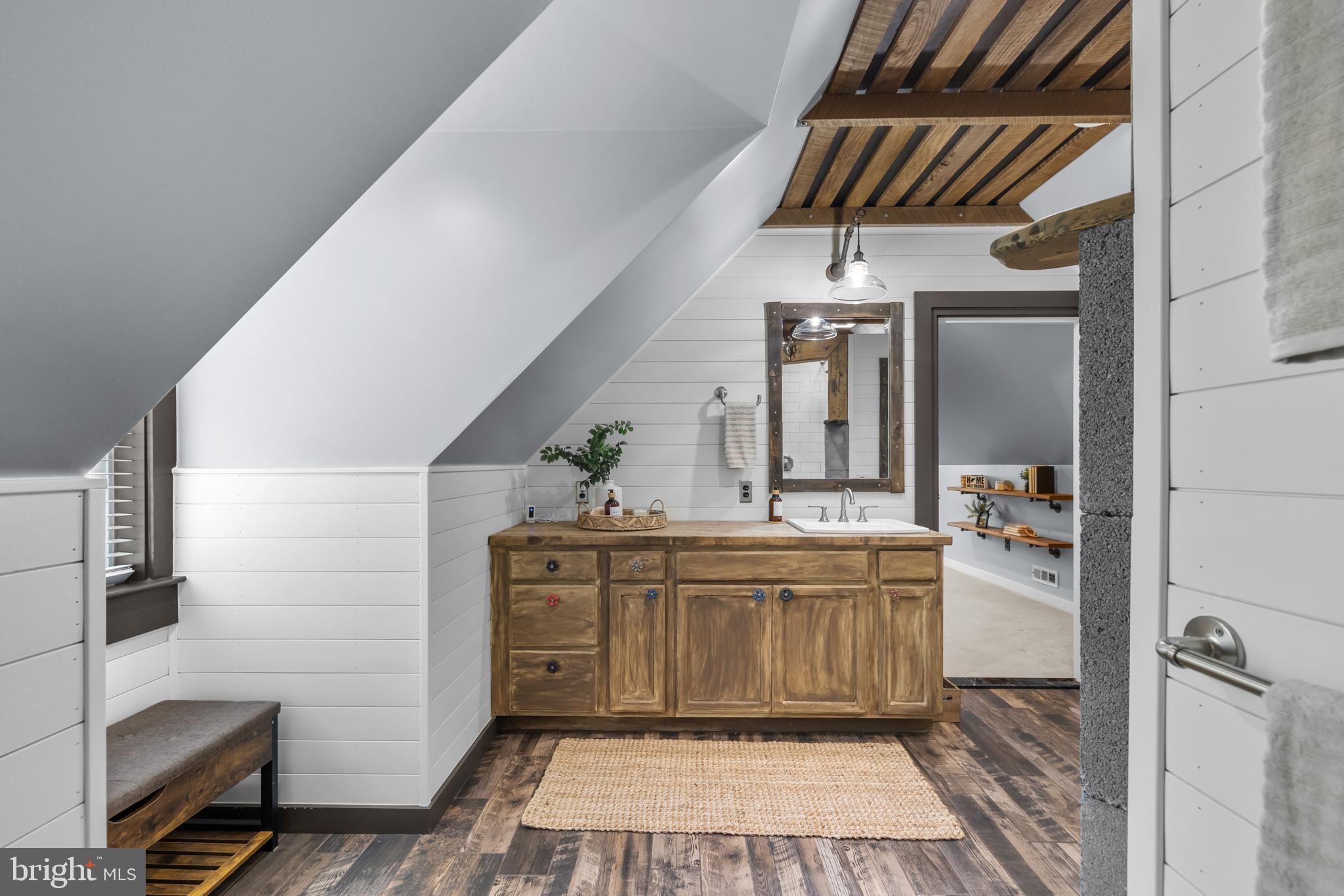 AVON BEND - Residential