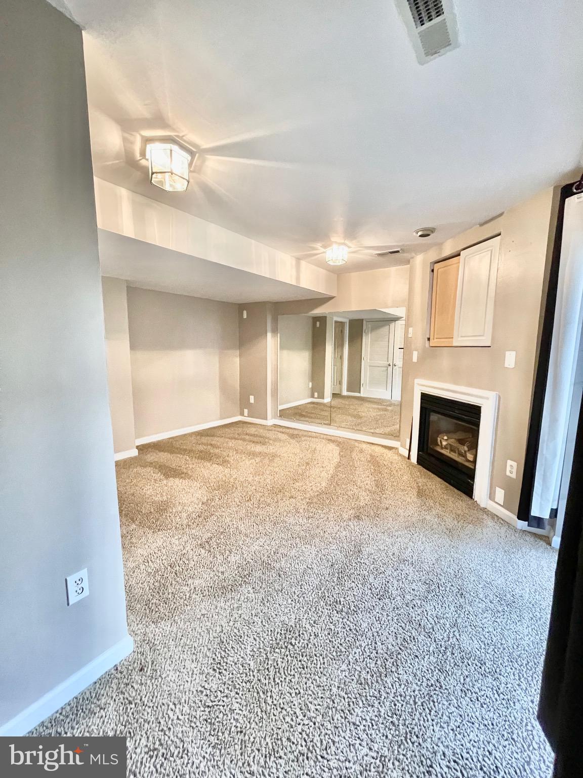 PRINCE WILLIAM COMMONS - Residential Lease