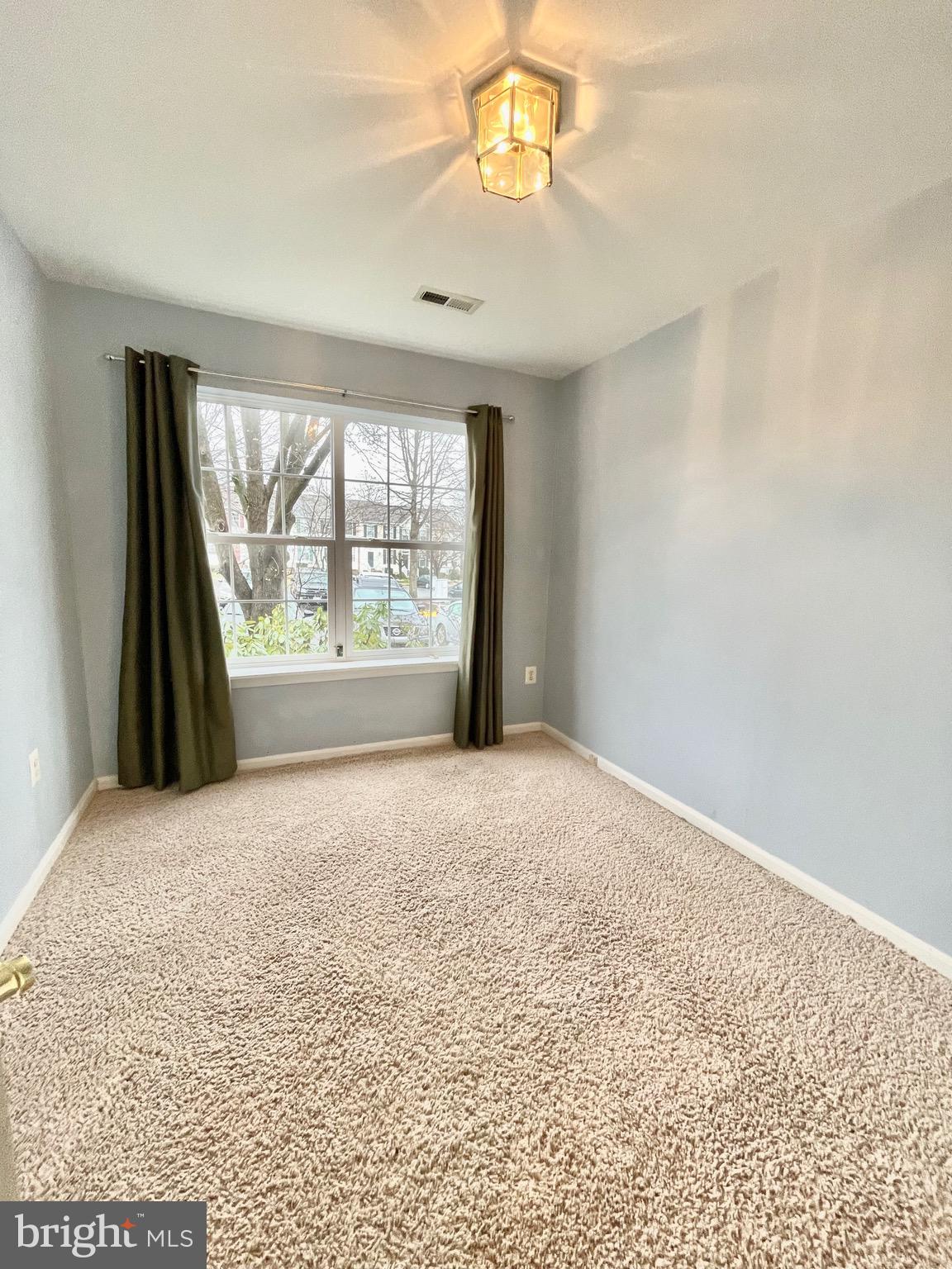 PRINCE WILLIAM COMMONS - Residential Lease