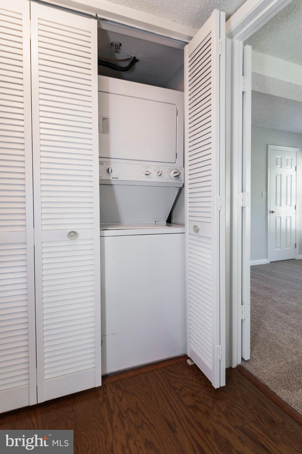 VISTAS AT LAKE ARBOR - Residential