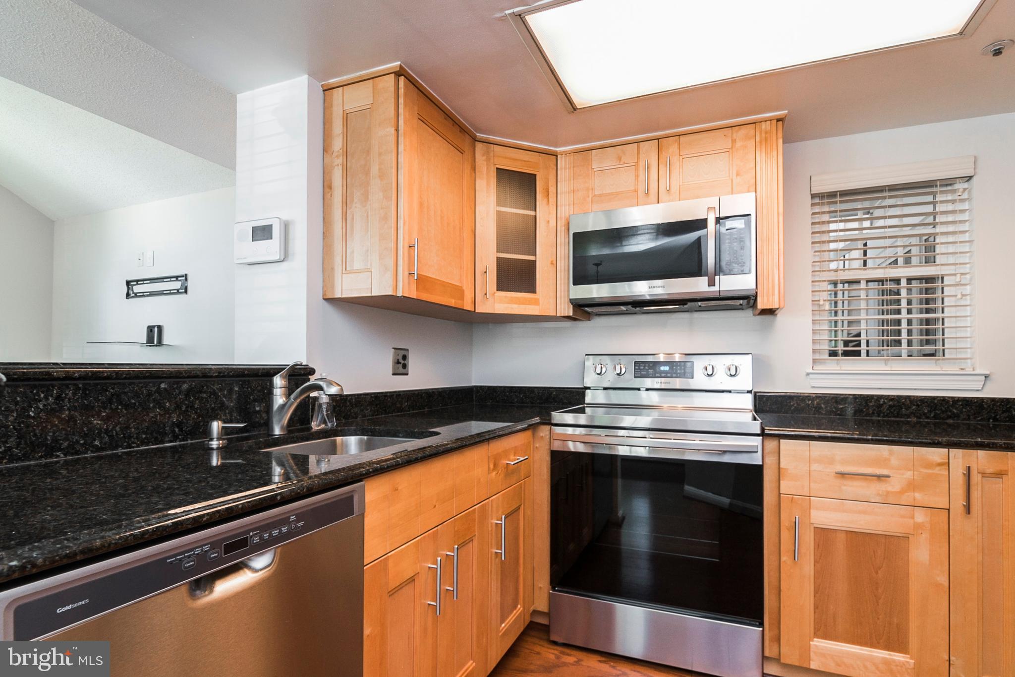 VISTAS AT LAKE ARBOR - Residential