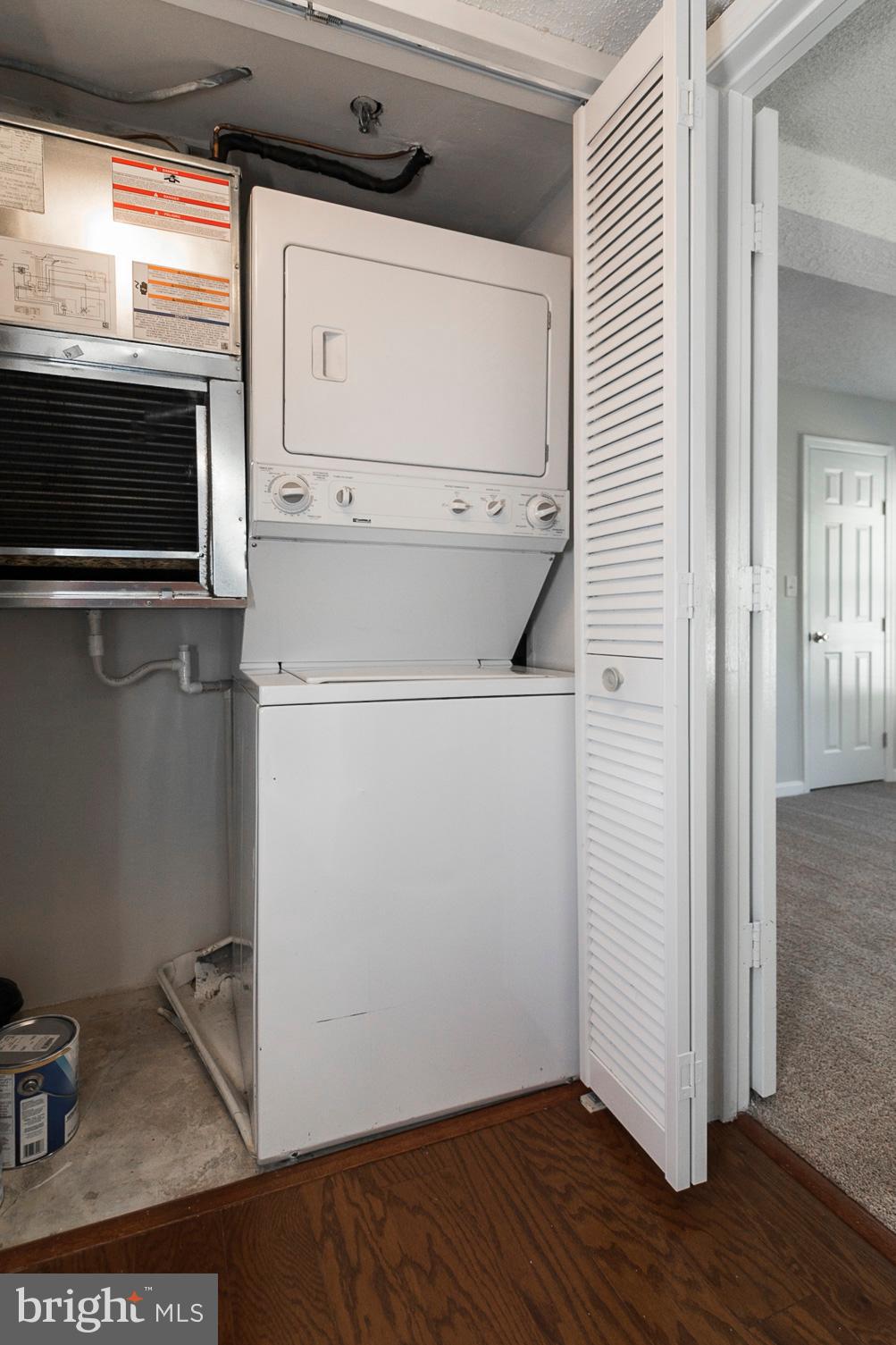 VISTAS AT LAKE ARBOR - Residential