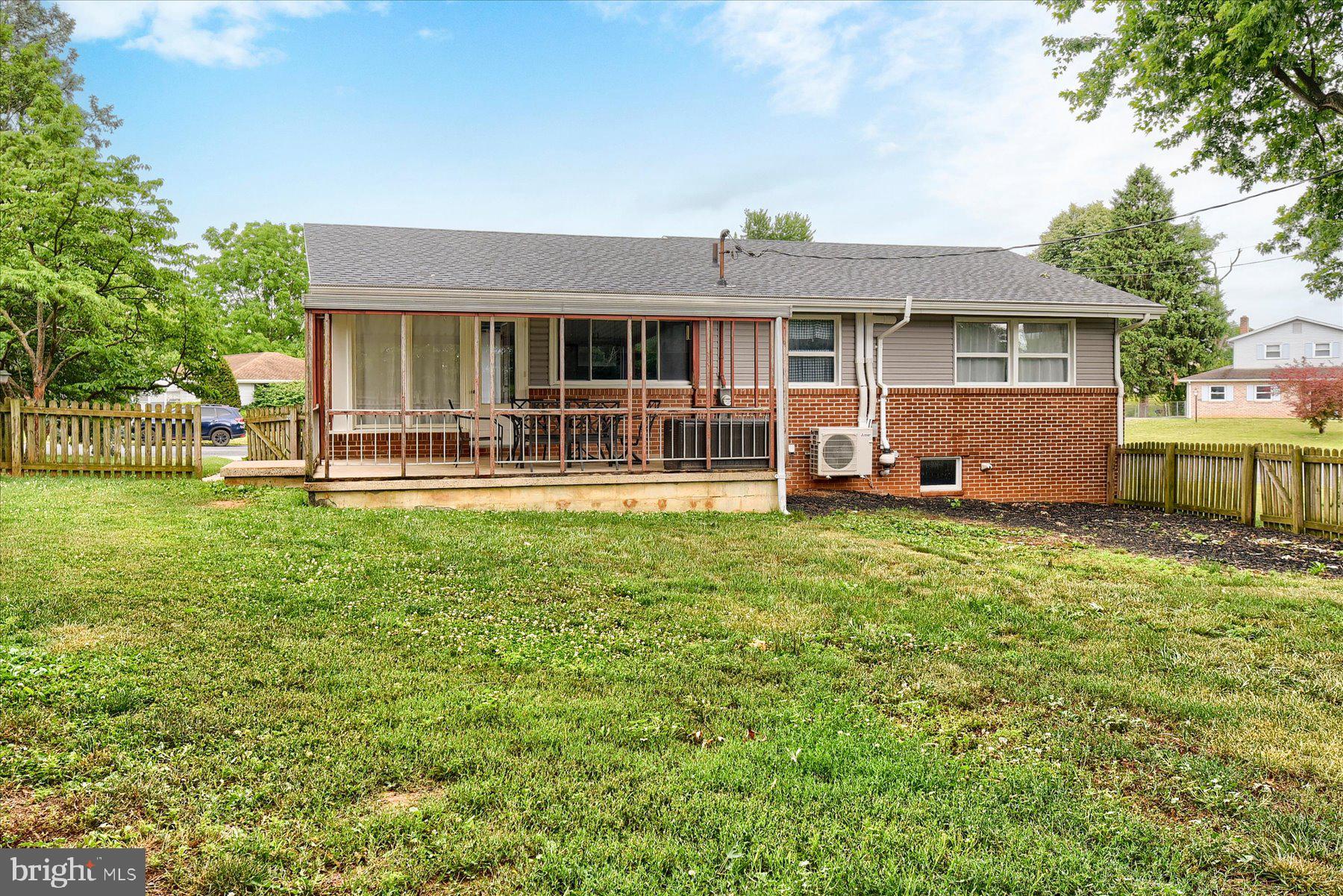 800 REDWOOD DRIVE