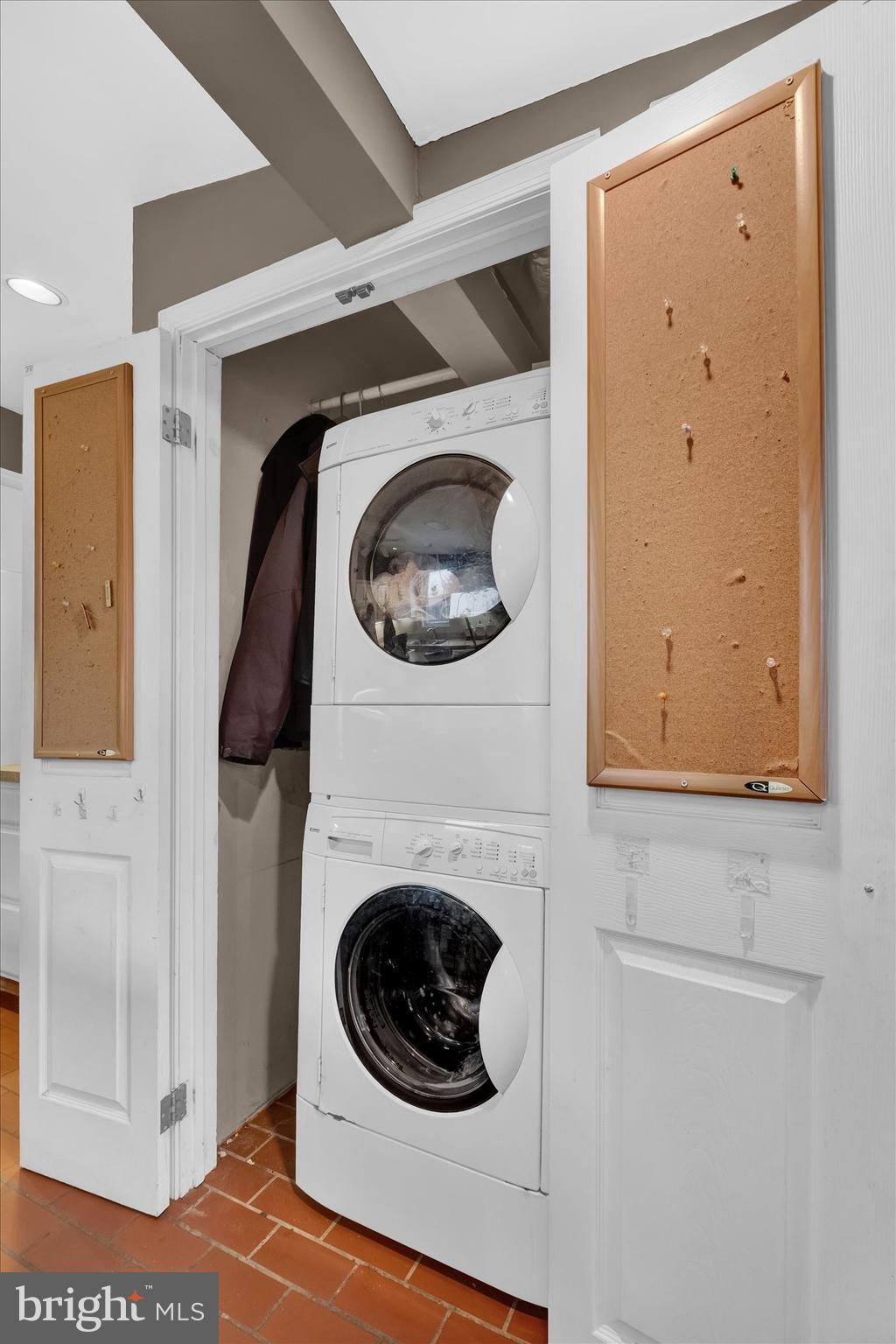 SUMMIT RIDGE - Residential