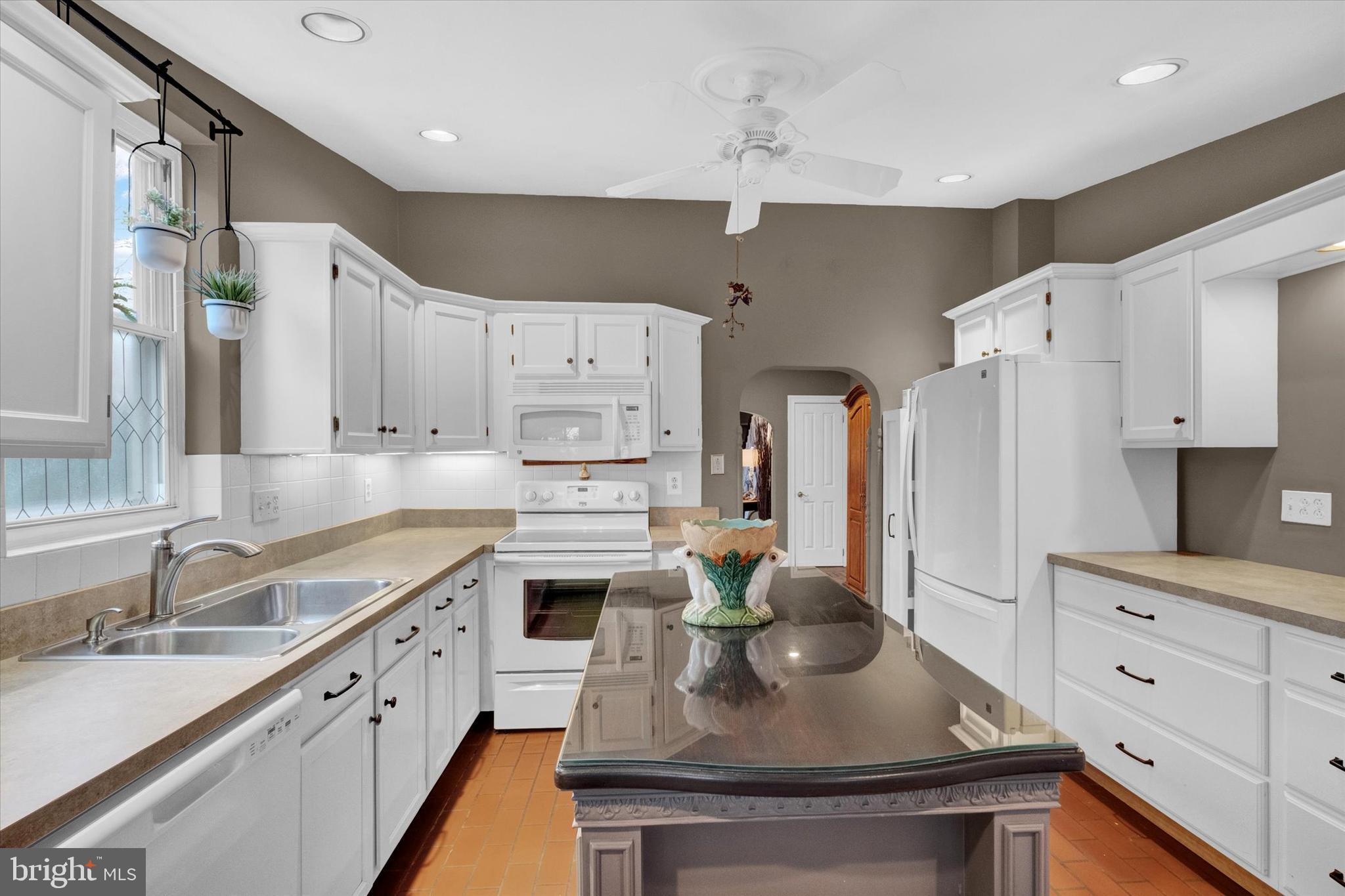 SUMMIT RIDGE - Residential