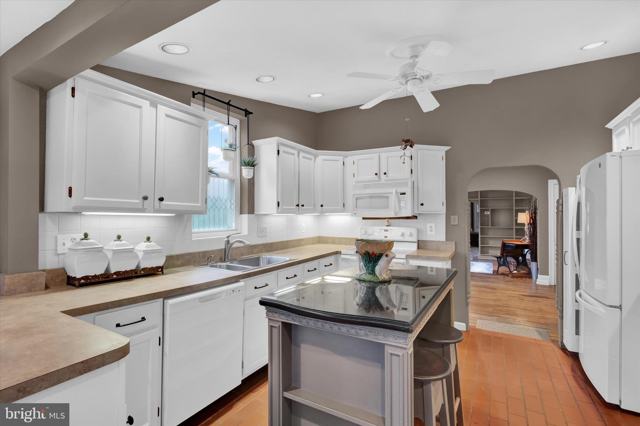 SUMMIT RIDGE - Residential