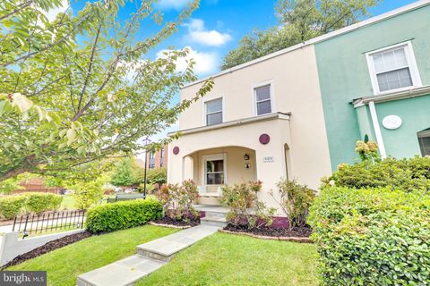 909 PENDLETON STREET ALEXANDRIA VA 22314