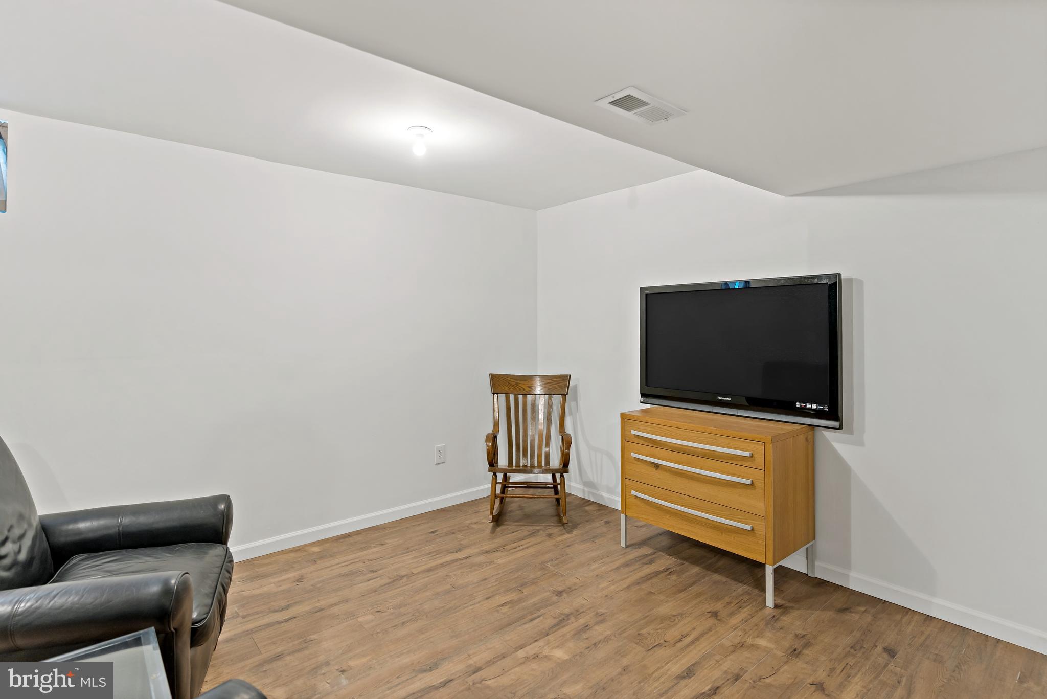 CRESSEN RUN - Residential