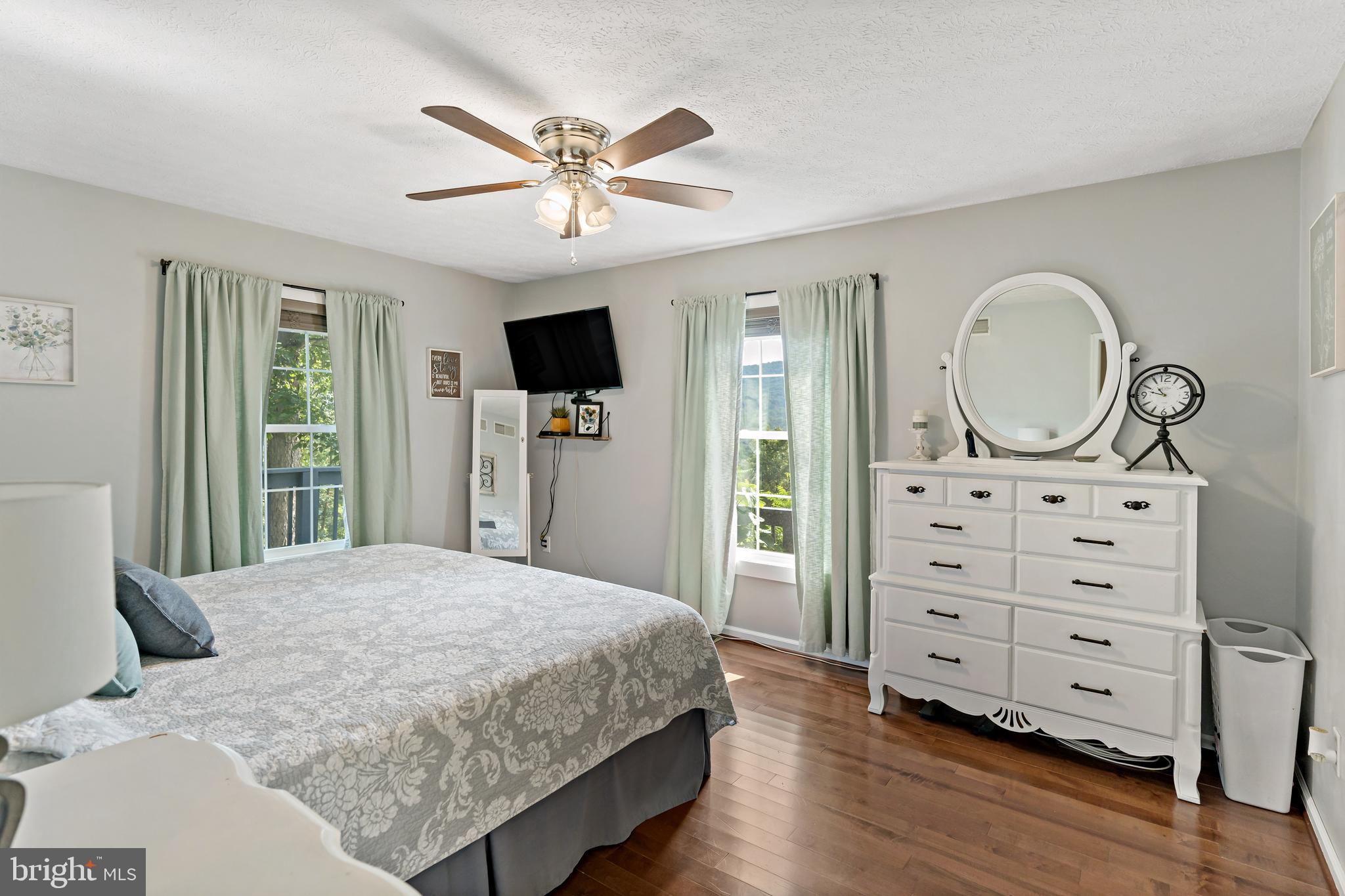 CRESSEN RUN - Residential