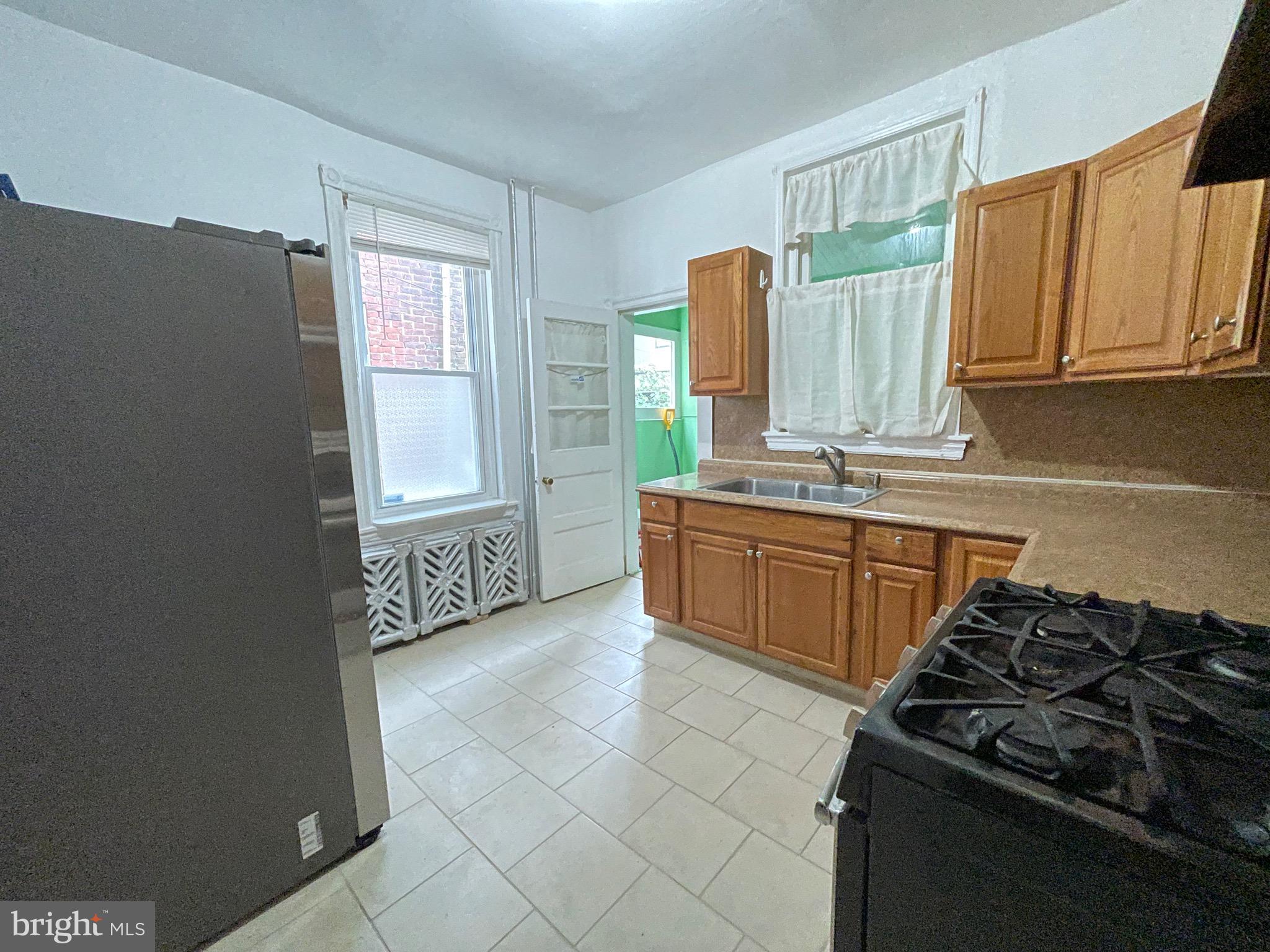 PHILADELPHIA (NORTH) - Residential Lease