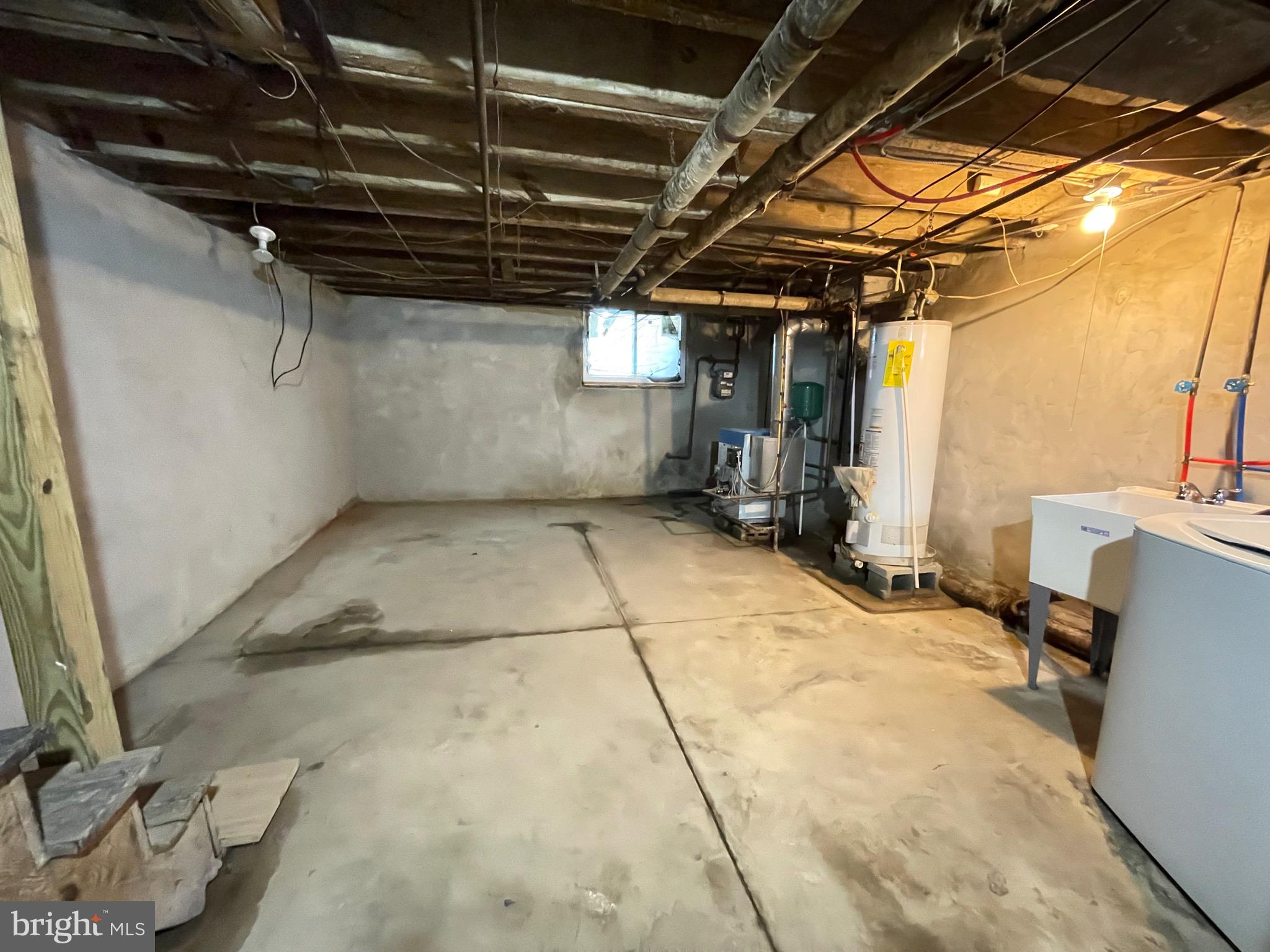 PHILADELPHIA (NORTH) - Residential Lease