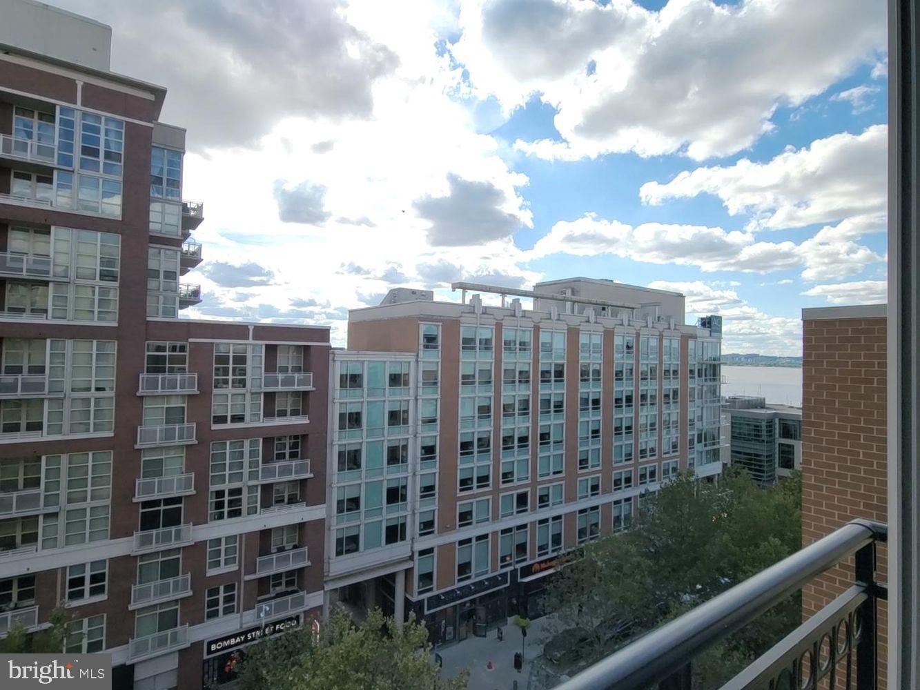 155 POTOMAC PASSAGE 713