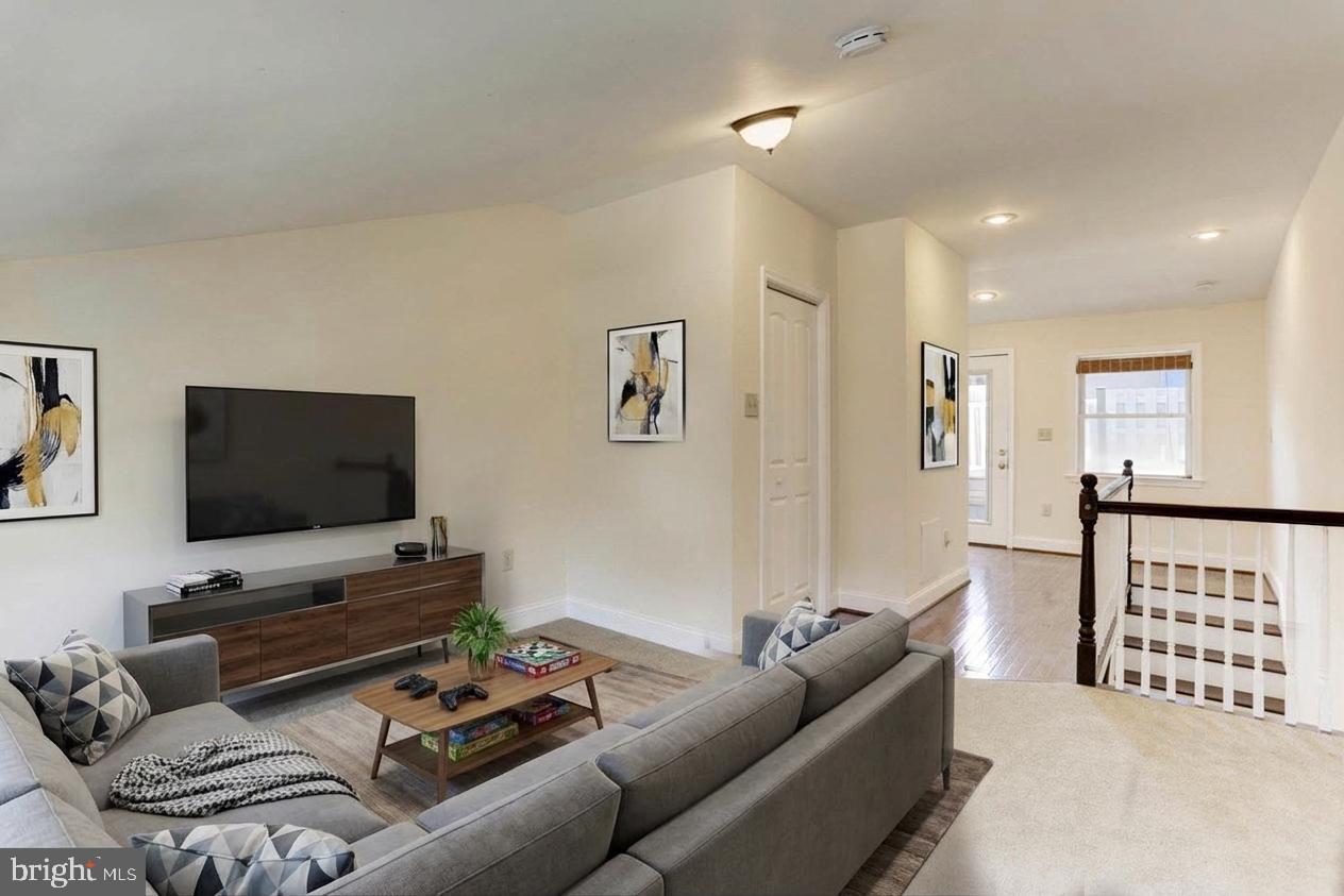 LITTLE ITALY - Residential