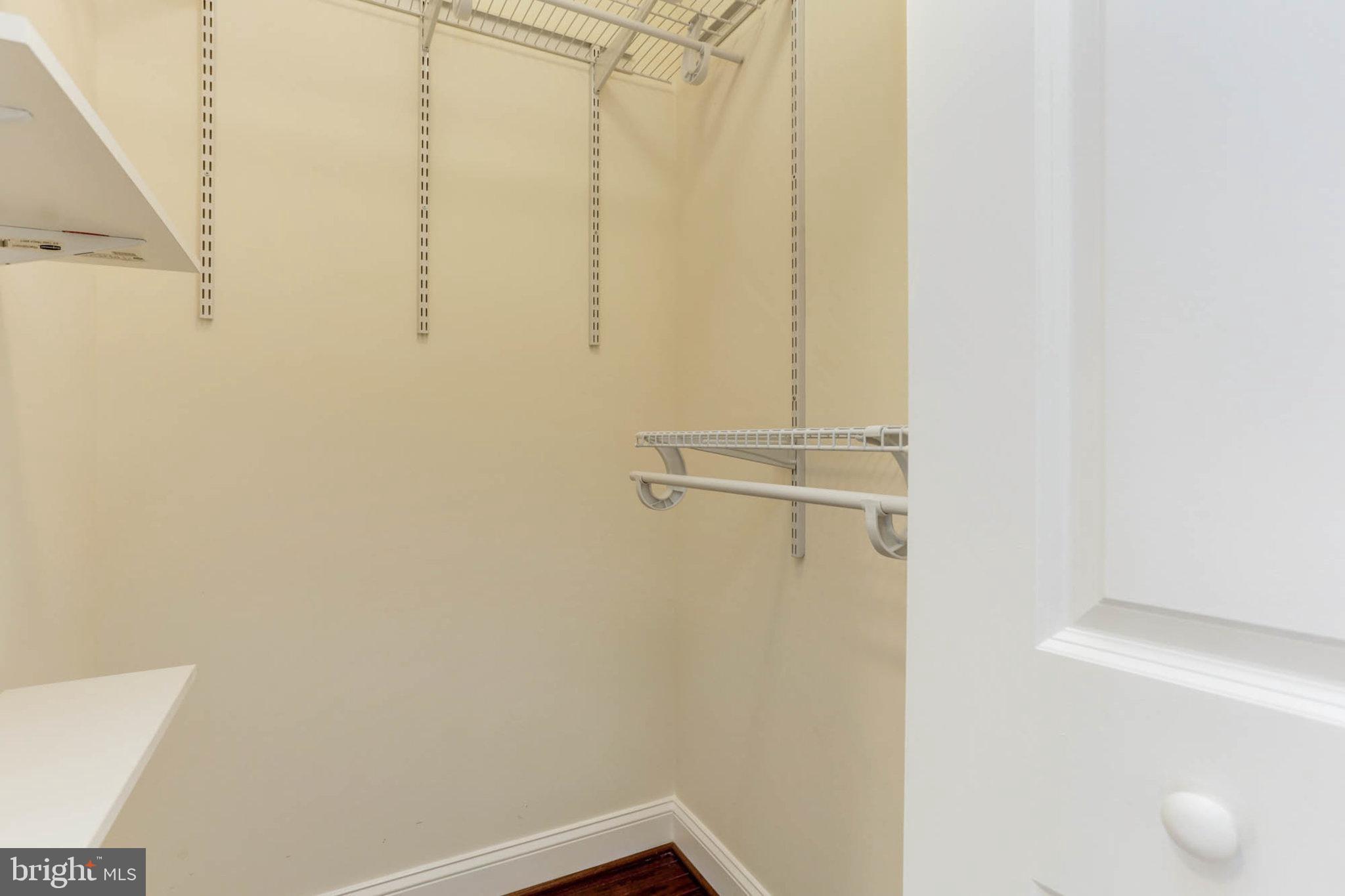 LITTLE ITALY - Residential