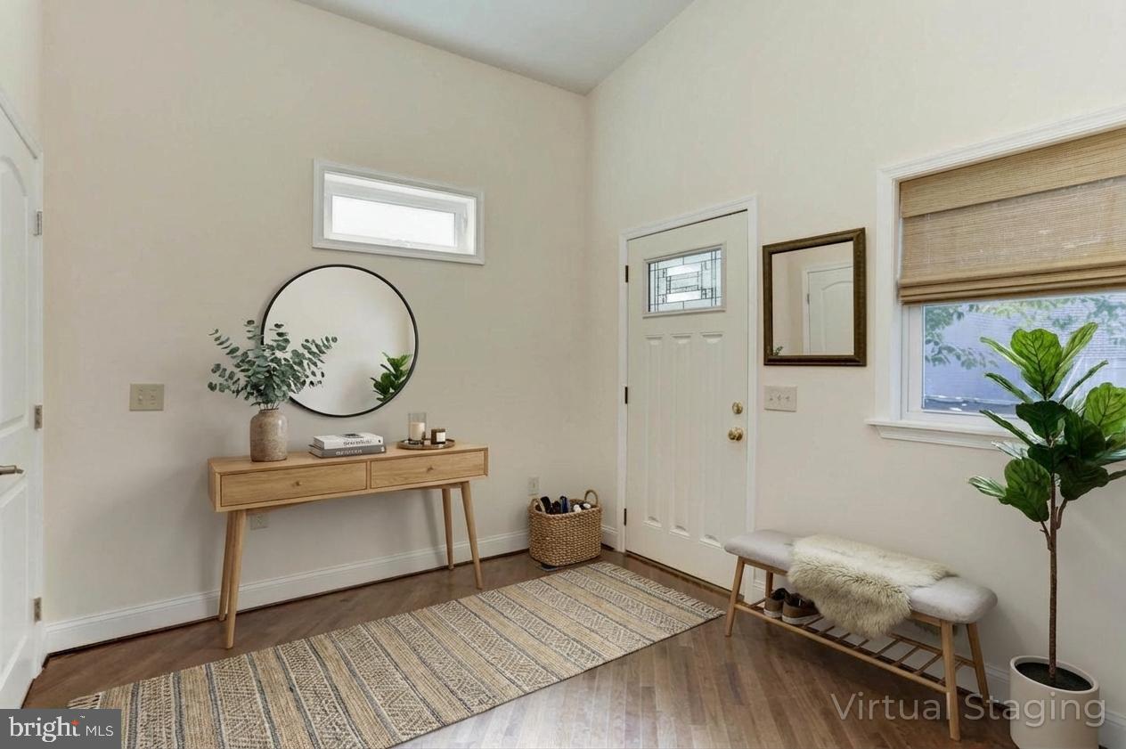 LITTLE ITALY - Residential