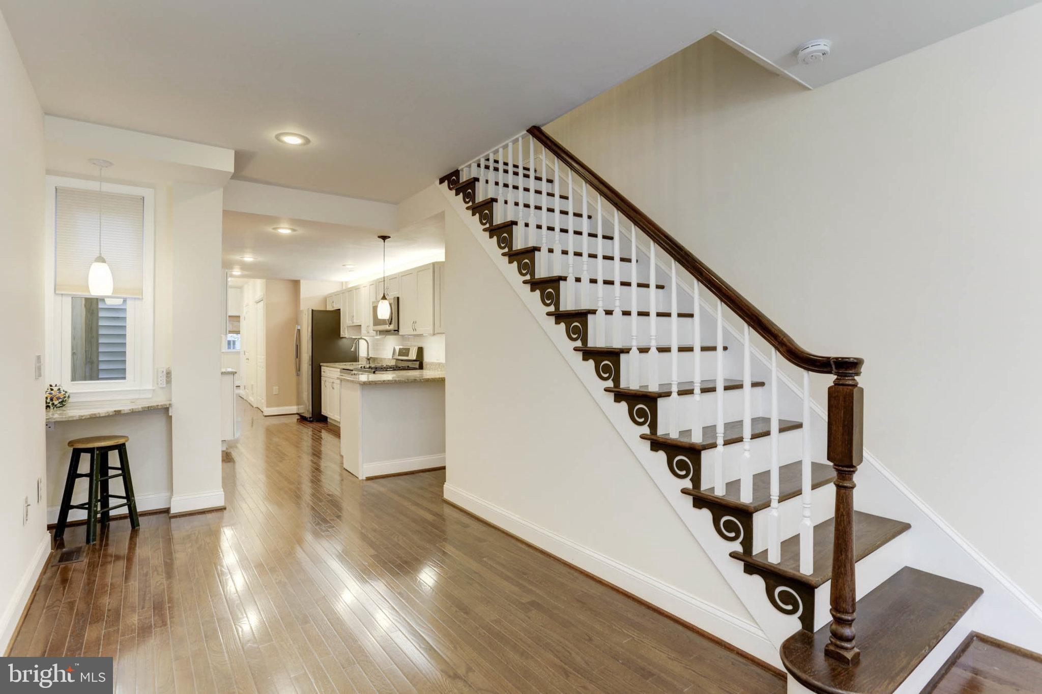 LITTLE ITALY - Residential