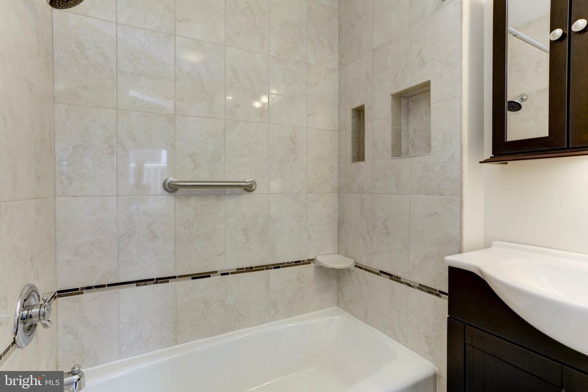 LITTLE ITALY - Residential