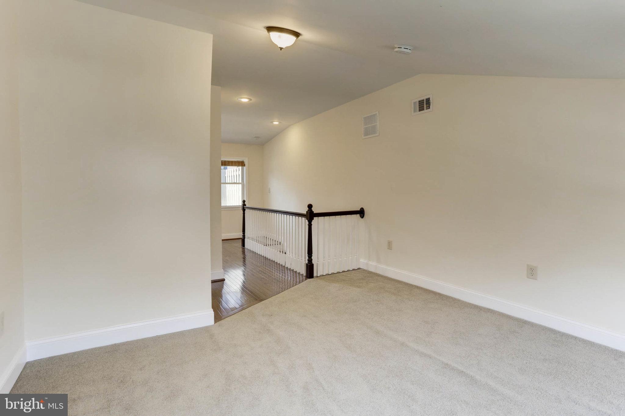 LITTLE ITALY - Residential