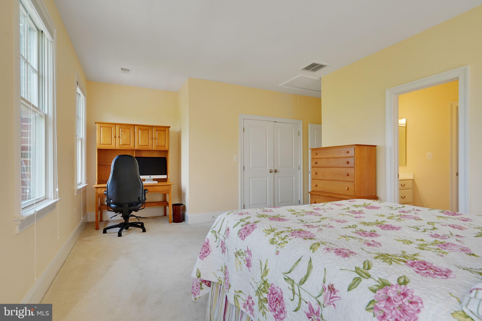 STOCKWELL MANOR - Residential