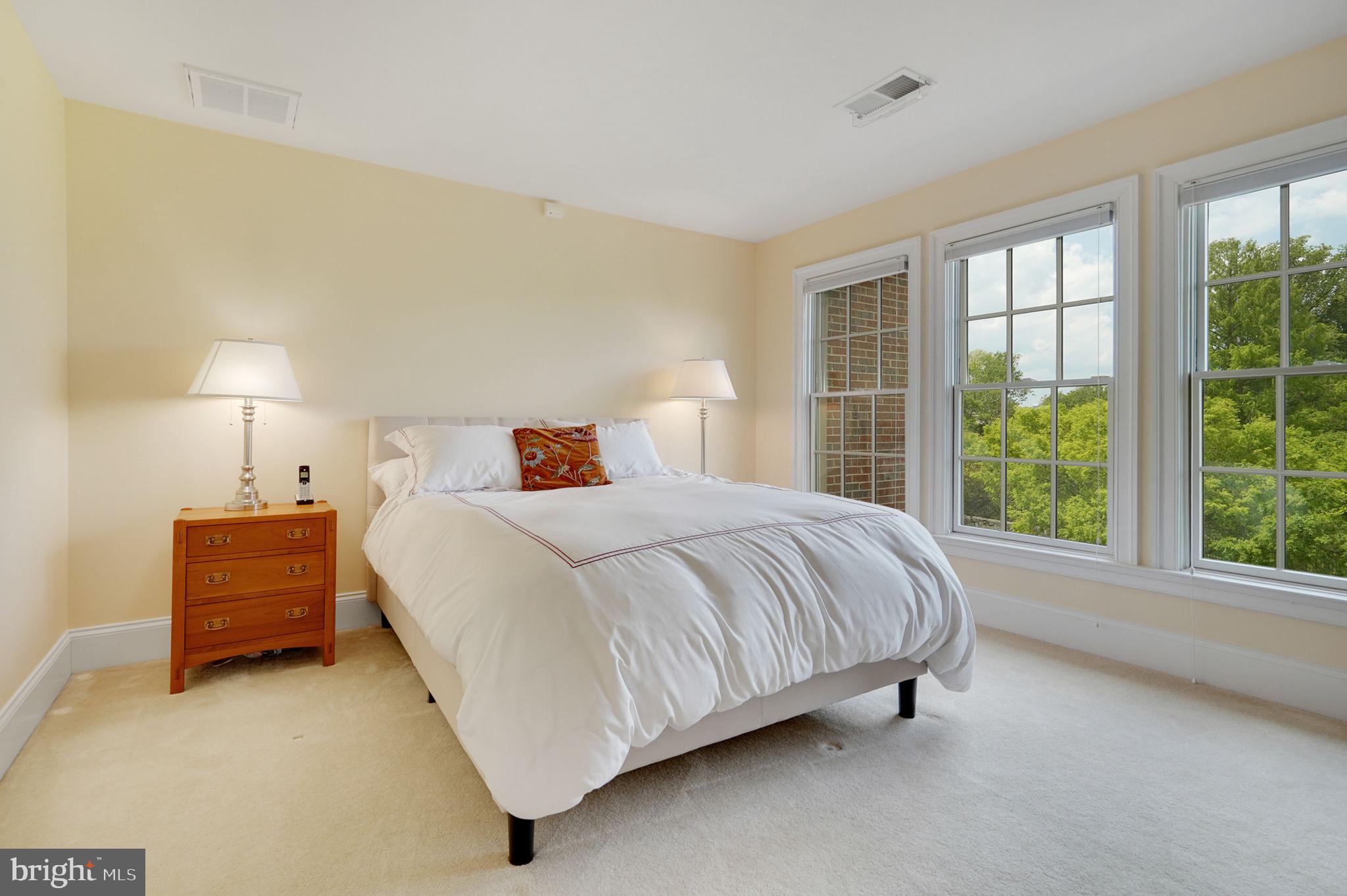 STOCKWELL MANOR - Residential