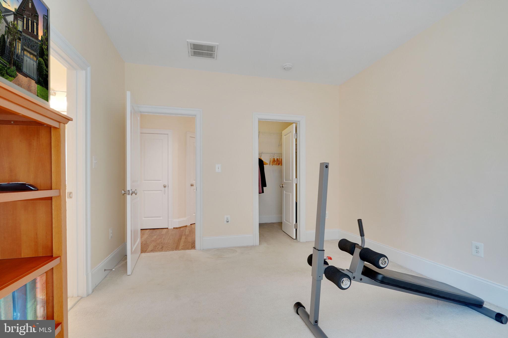 STOCKWELL MANOR - Residential