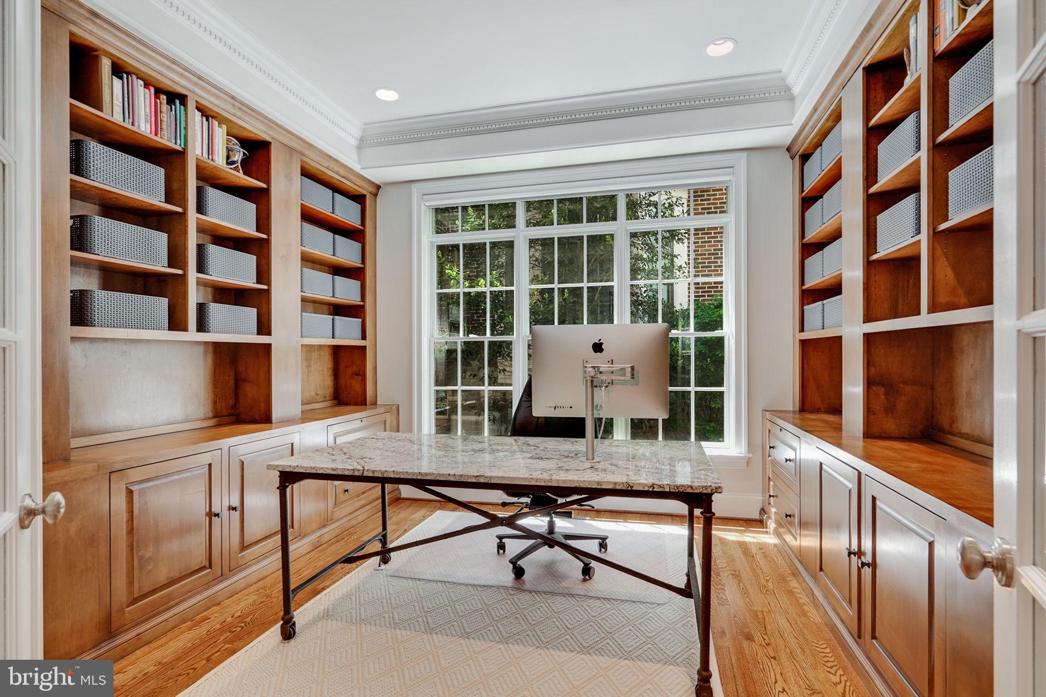 STOCKWELL MANOR - Residential