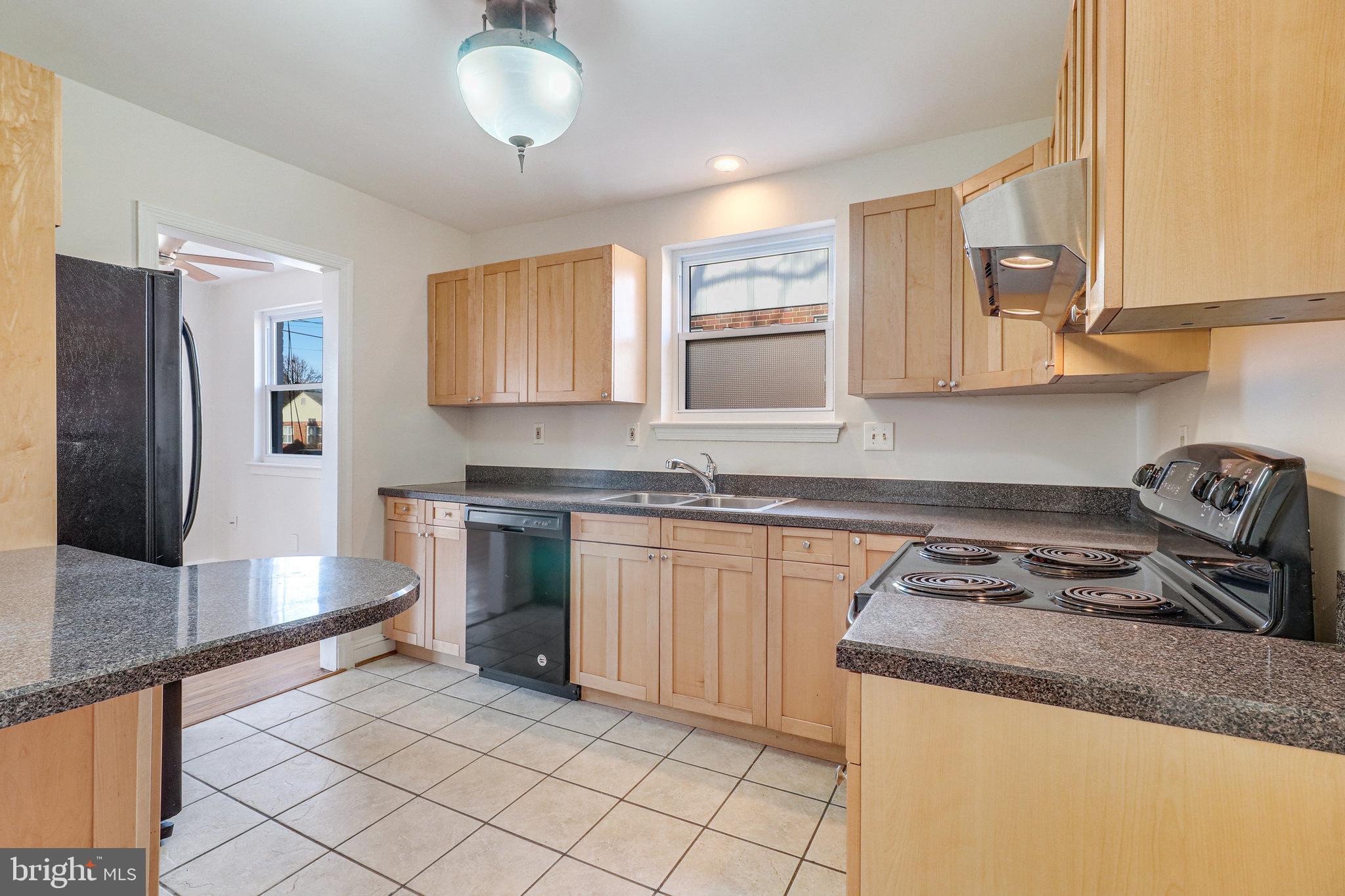 ARGYLE CLUB ESTATES - Residential Lease