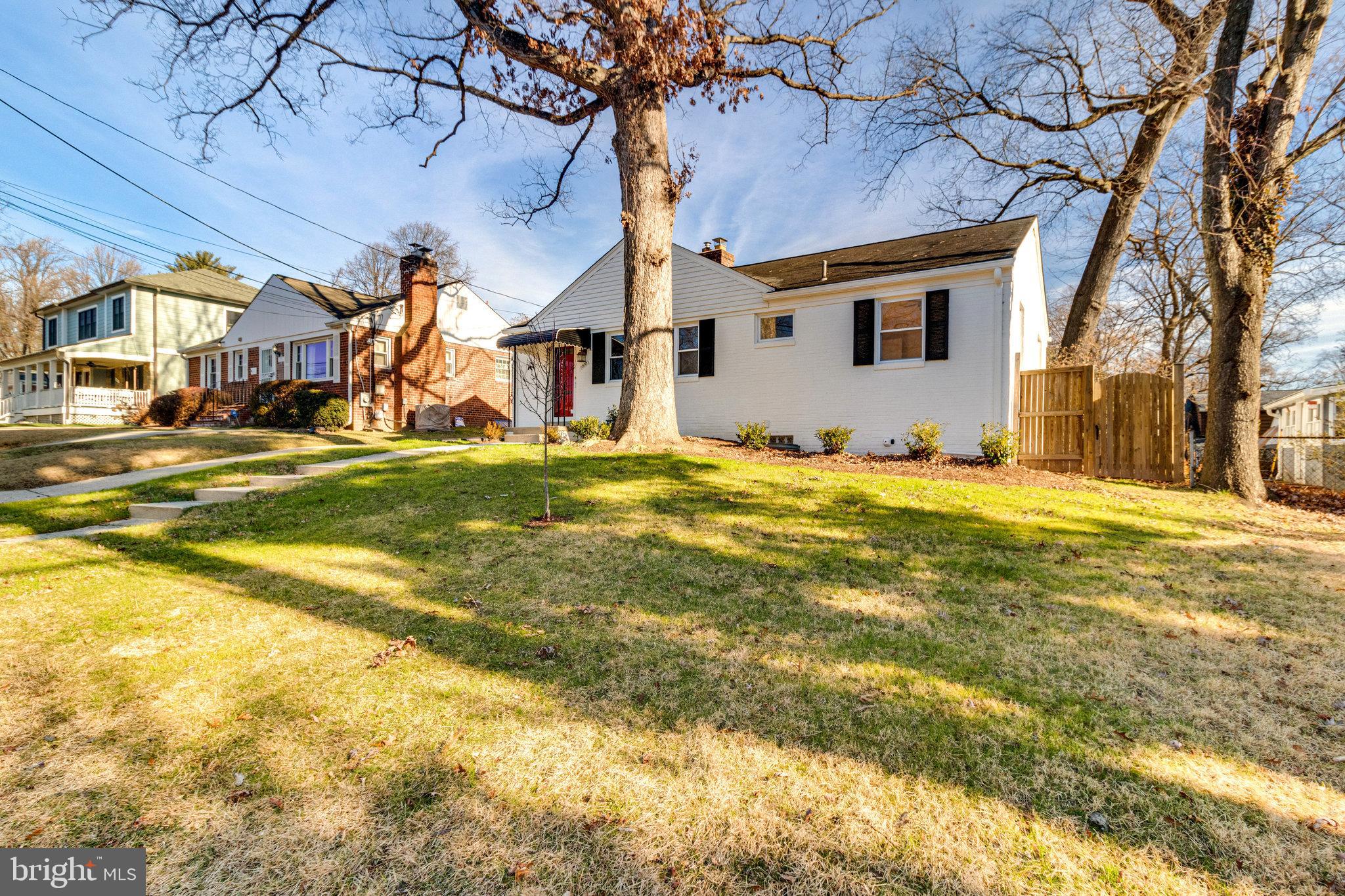 ARGYLE CLUB ESTATES - Residential Lease