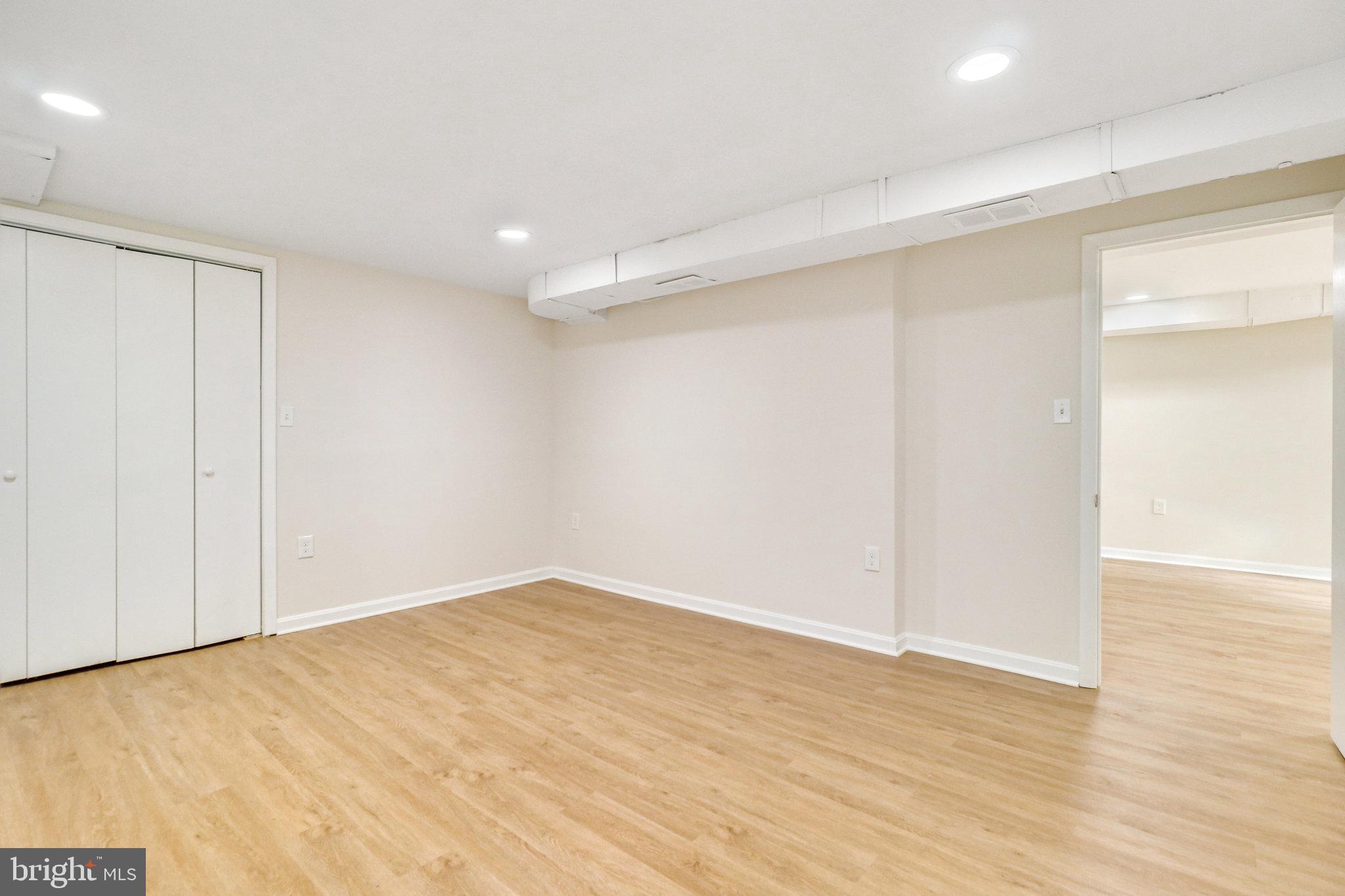 ARGYLE CLUB ESTATES - Residential Lease