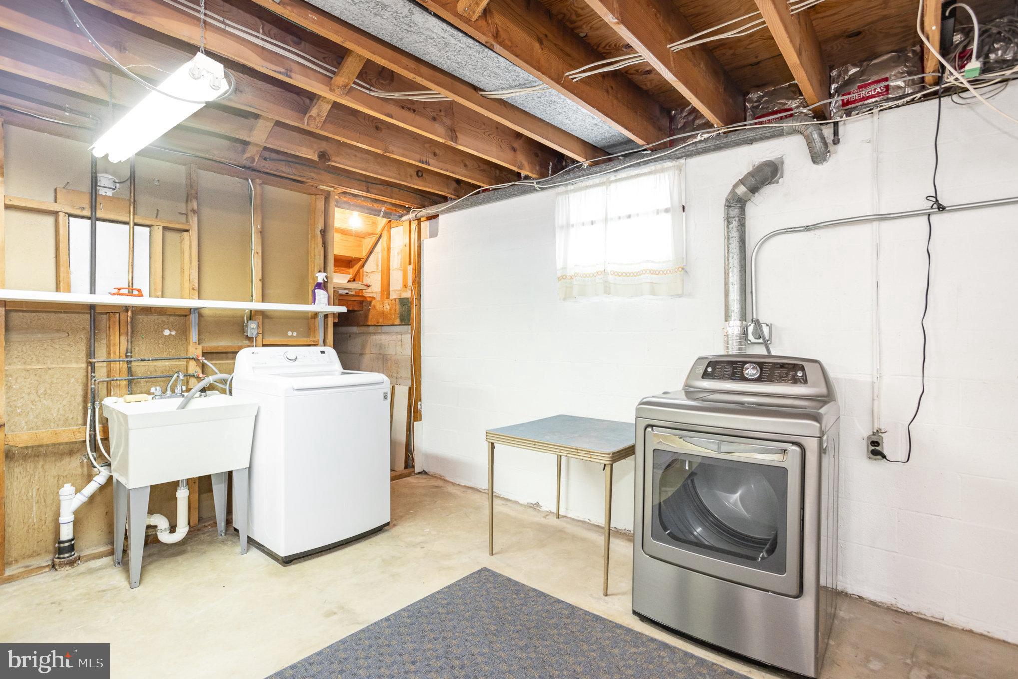 PINE VALLEY - Residential