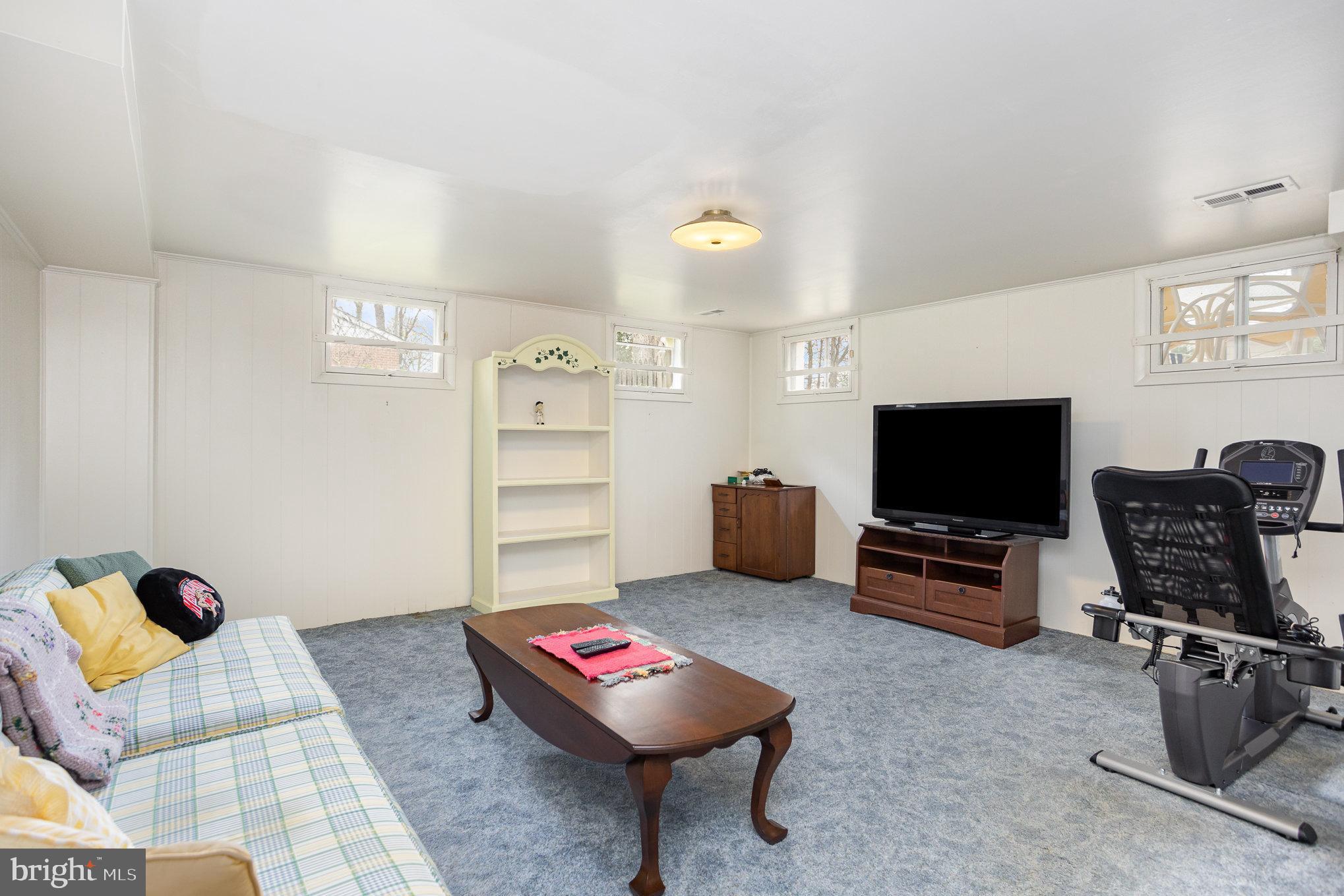 PINE VALLEY - Residential