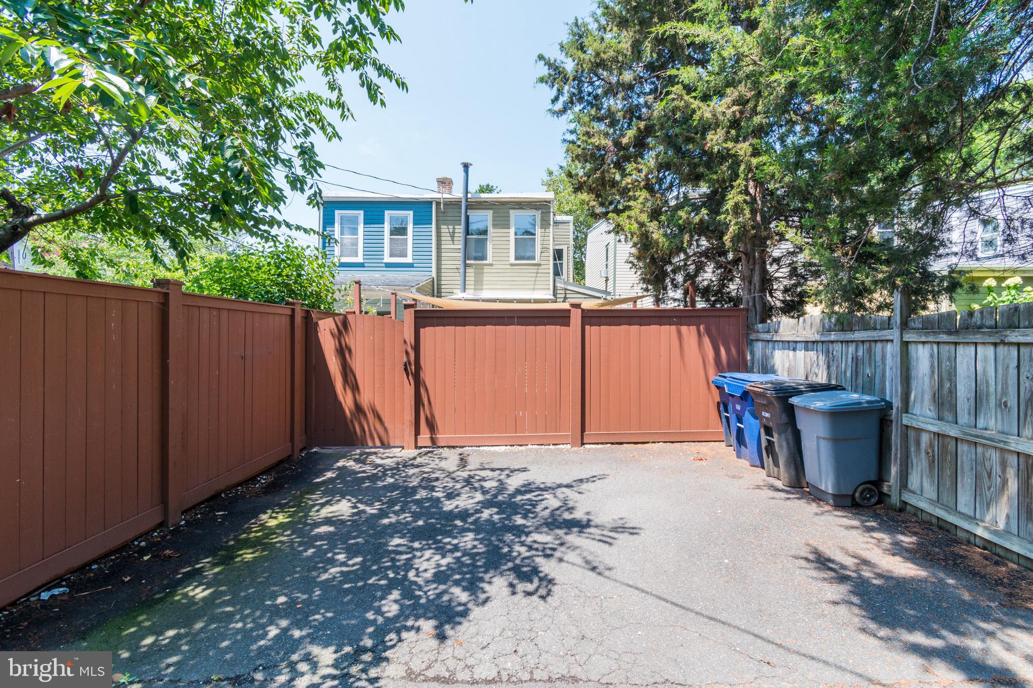 PARKER GRAY - Residential