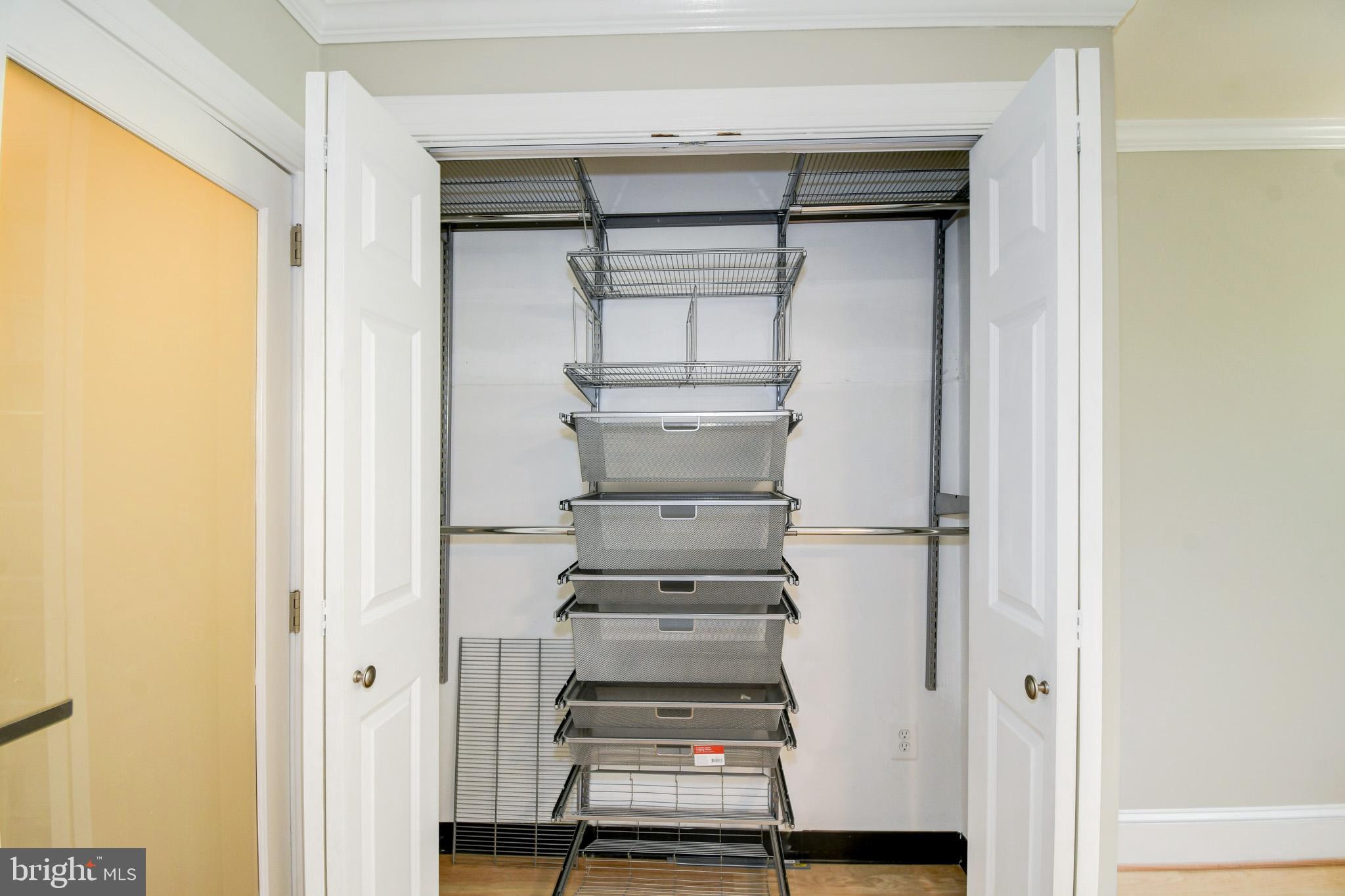 PARKER GRAY - Residential