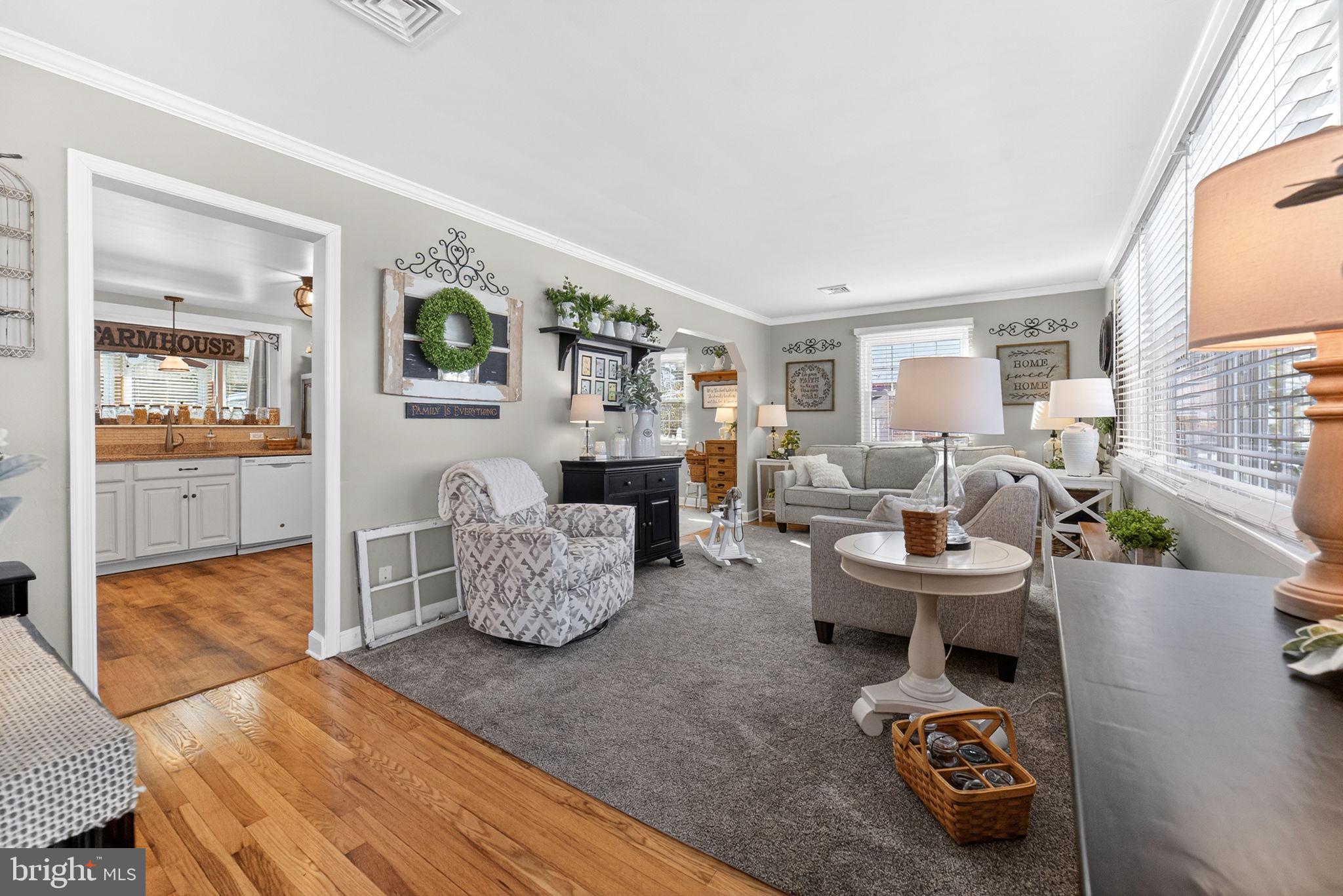 926 BUTTONWOOD STREET