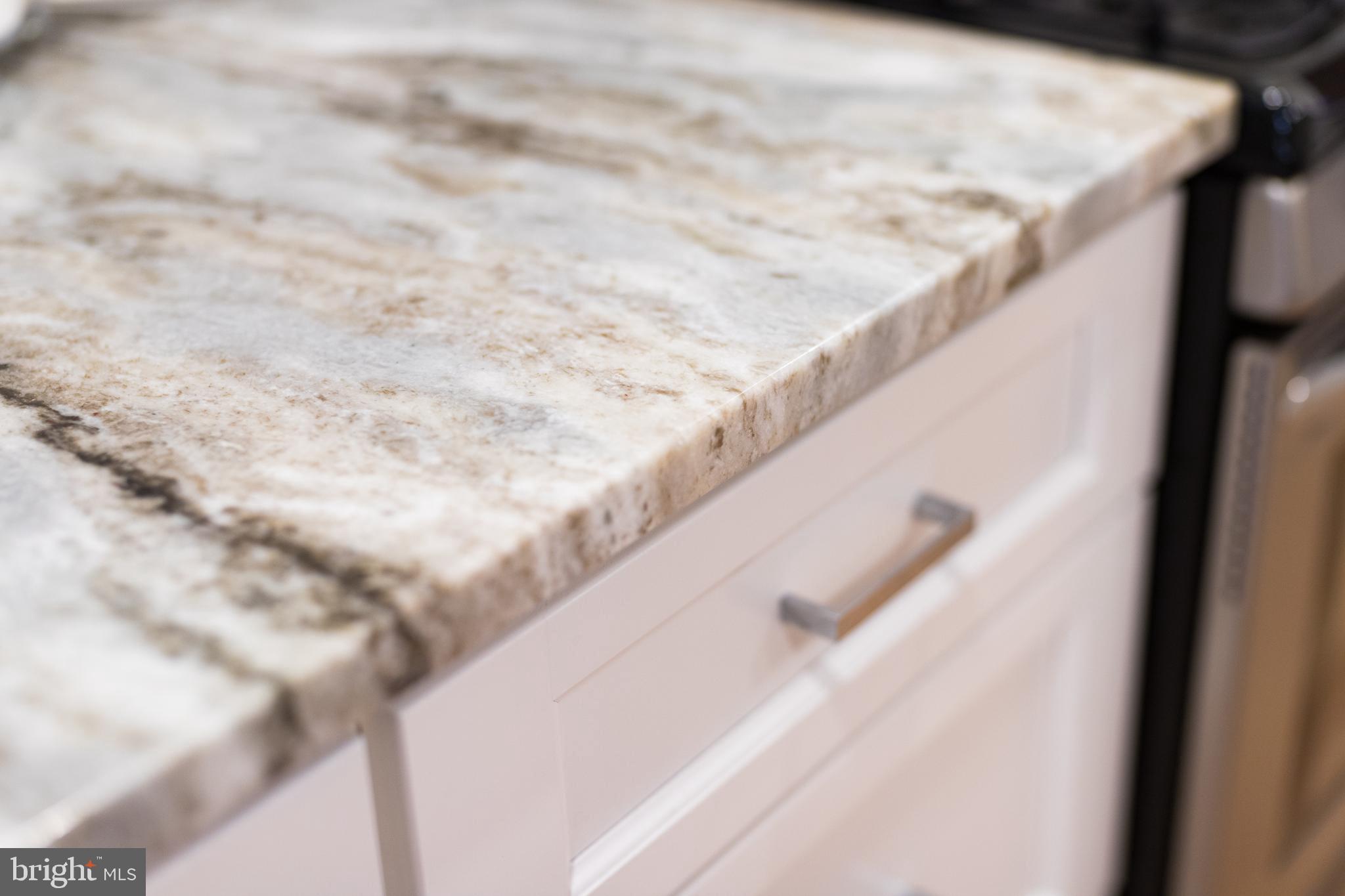 HIGHLANDTOWN - Residential