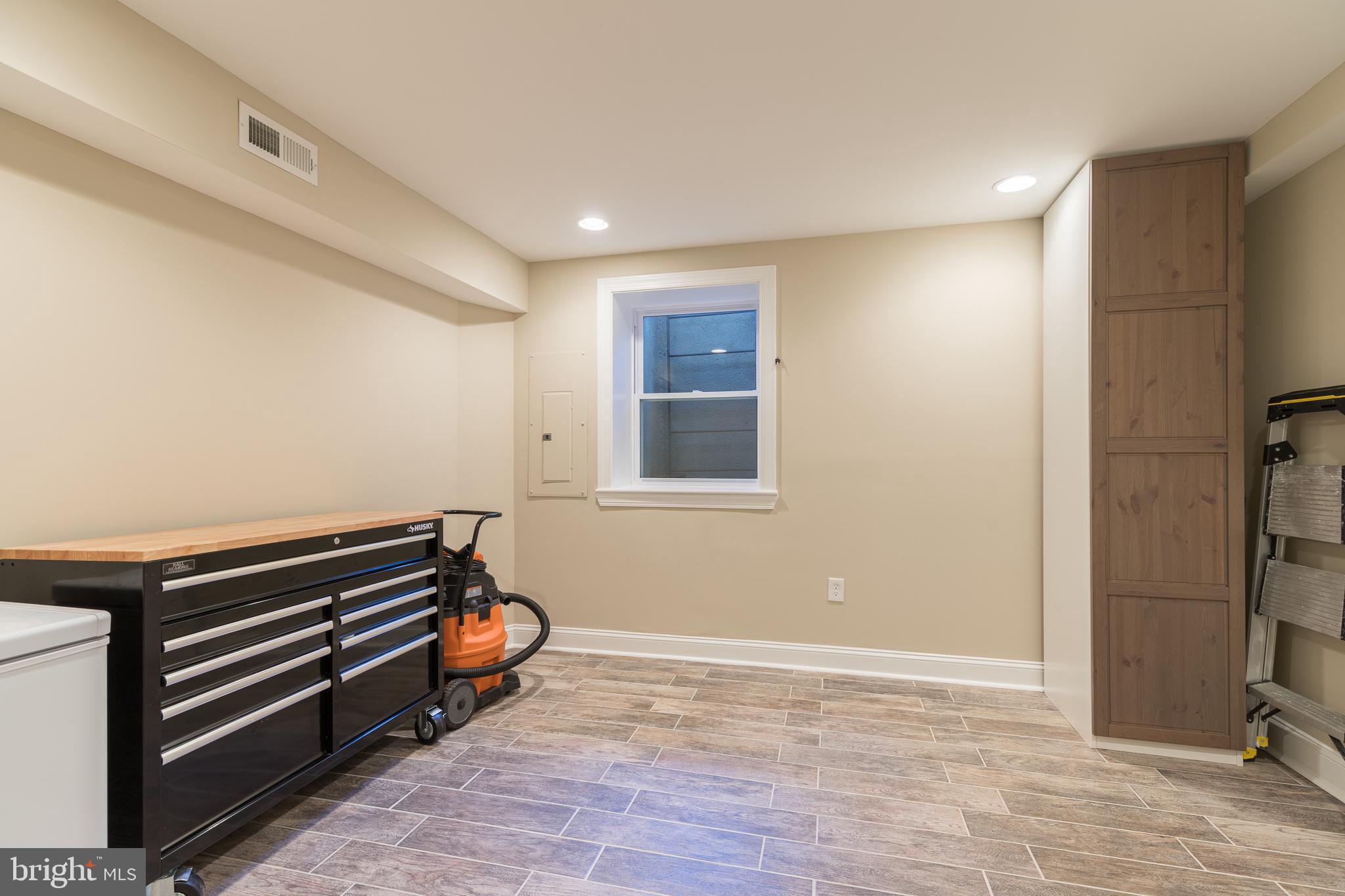 HIGHLANDTOWN - Residential