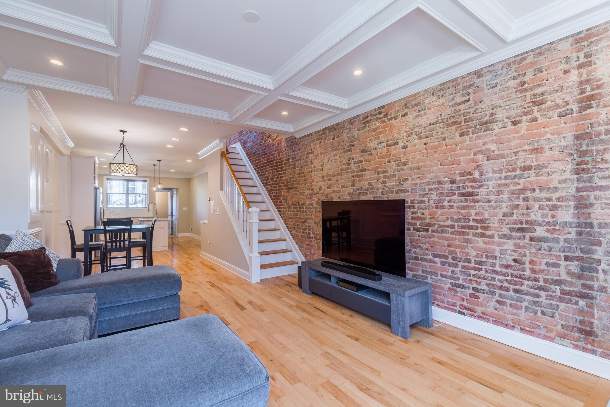 HIGHLANDTOWN - Residential