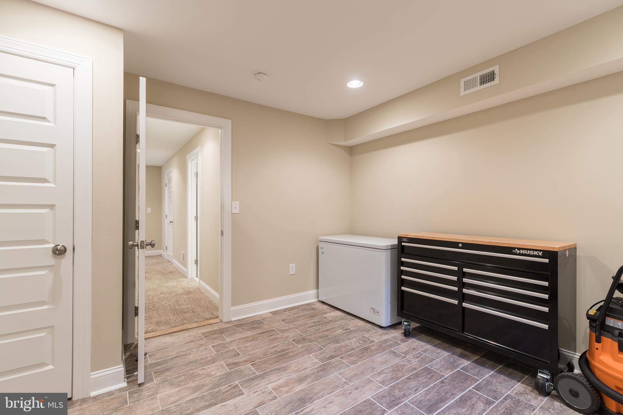 HIGHLANDTOWN - Residential