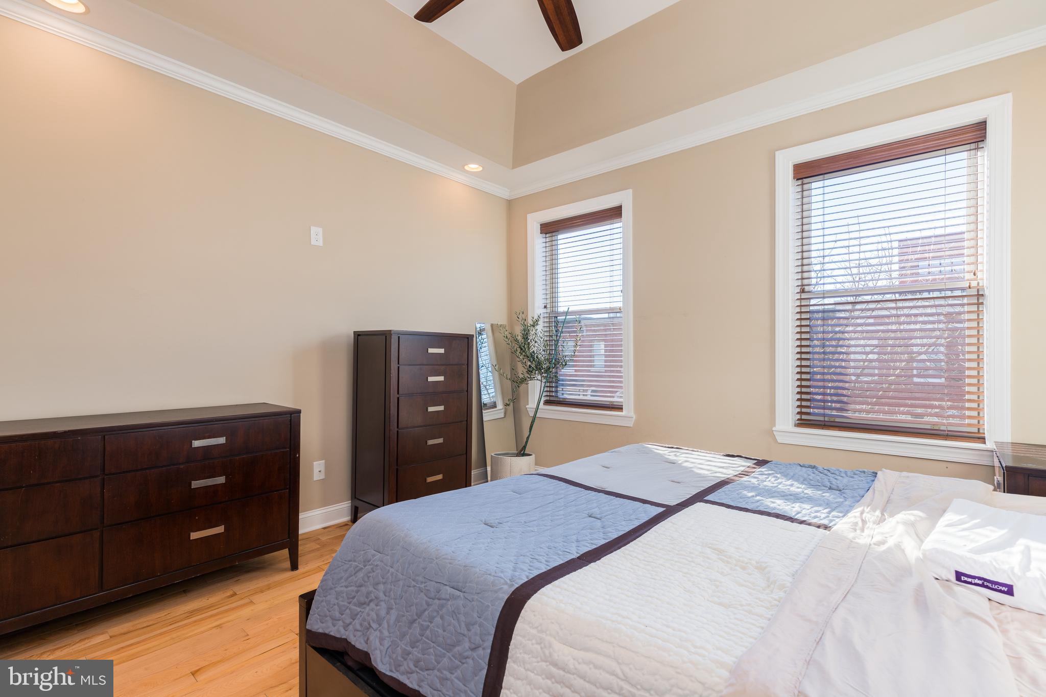 HIGHLANDTOWN - Residential