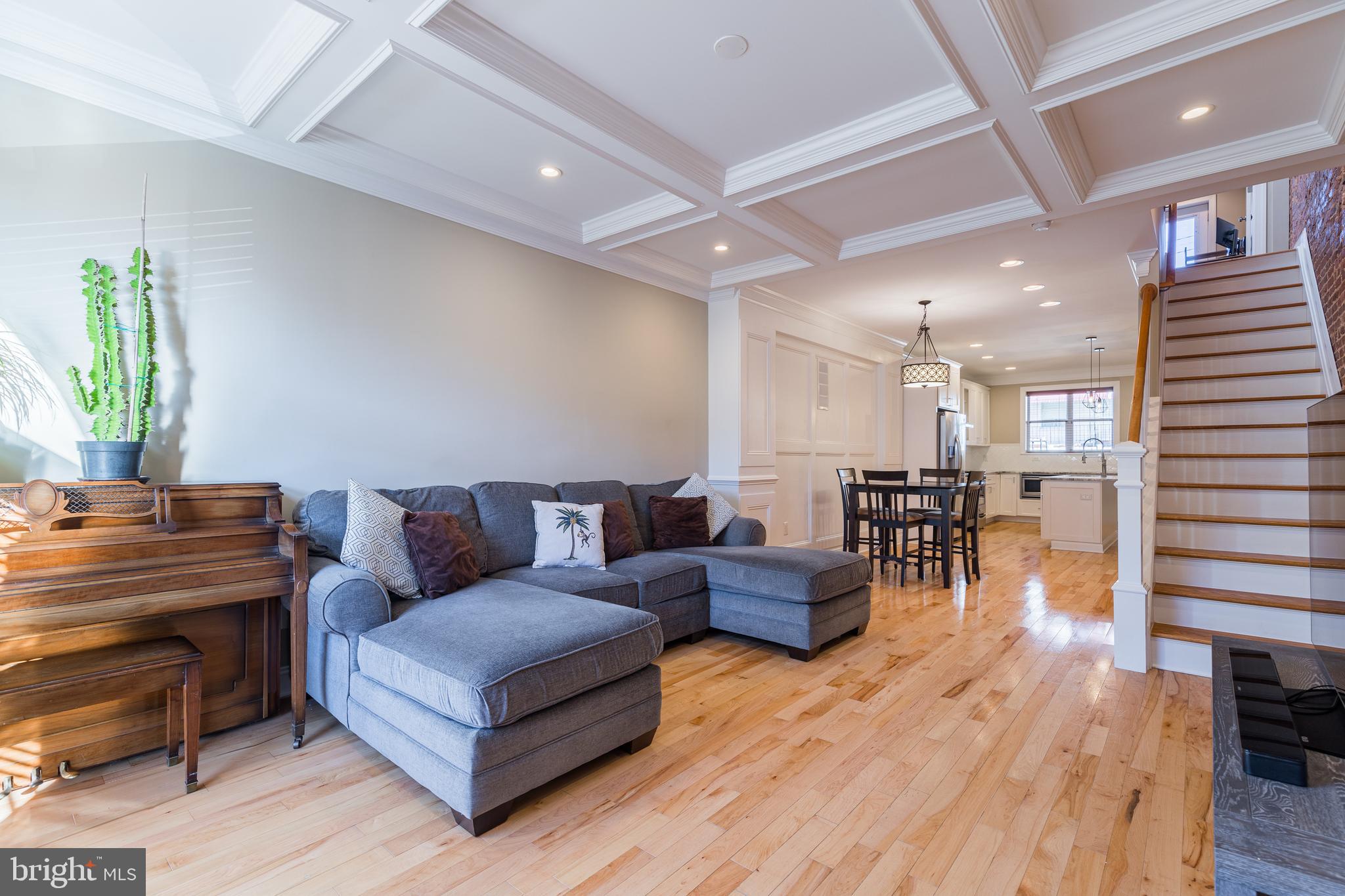 HIGHLANDTOWN - Residential