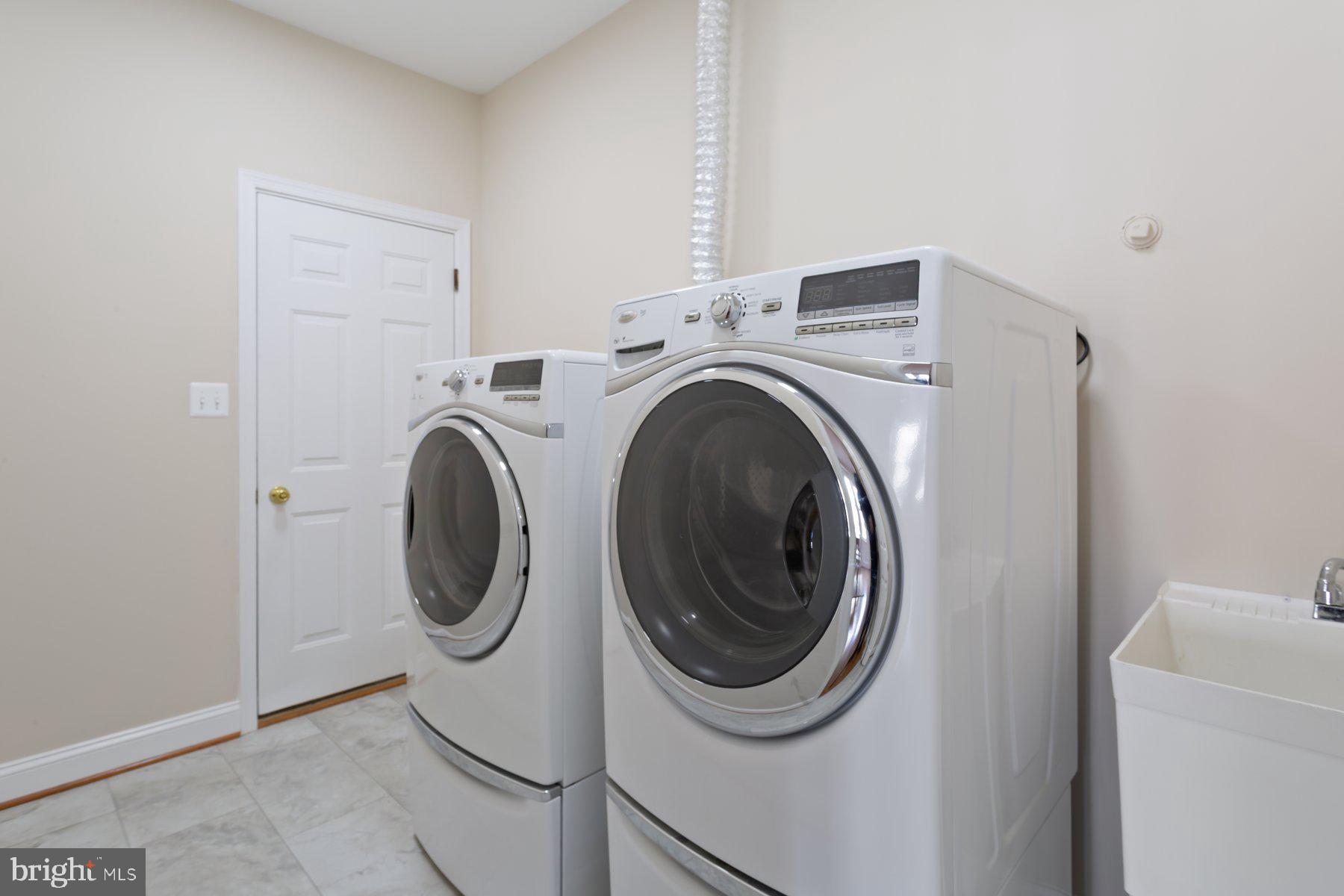 RIVER CREST - Residential