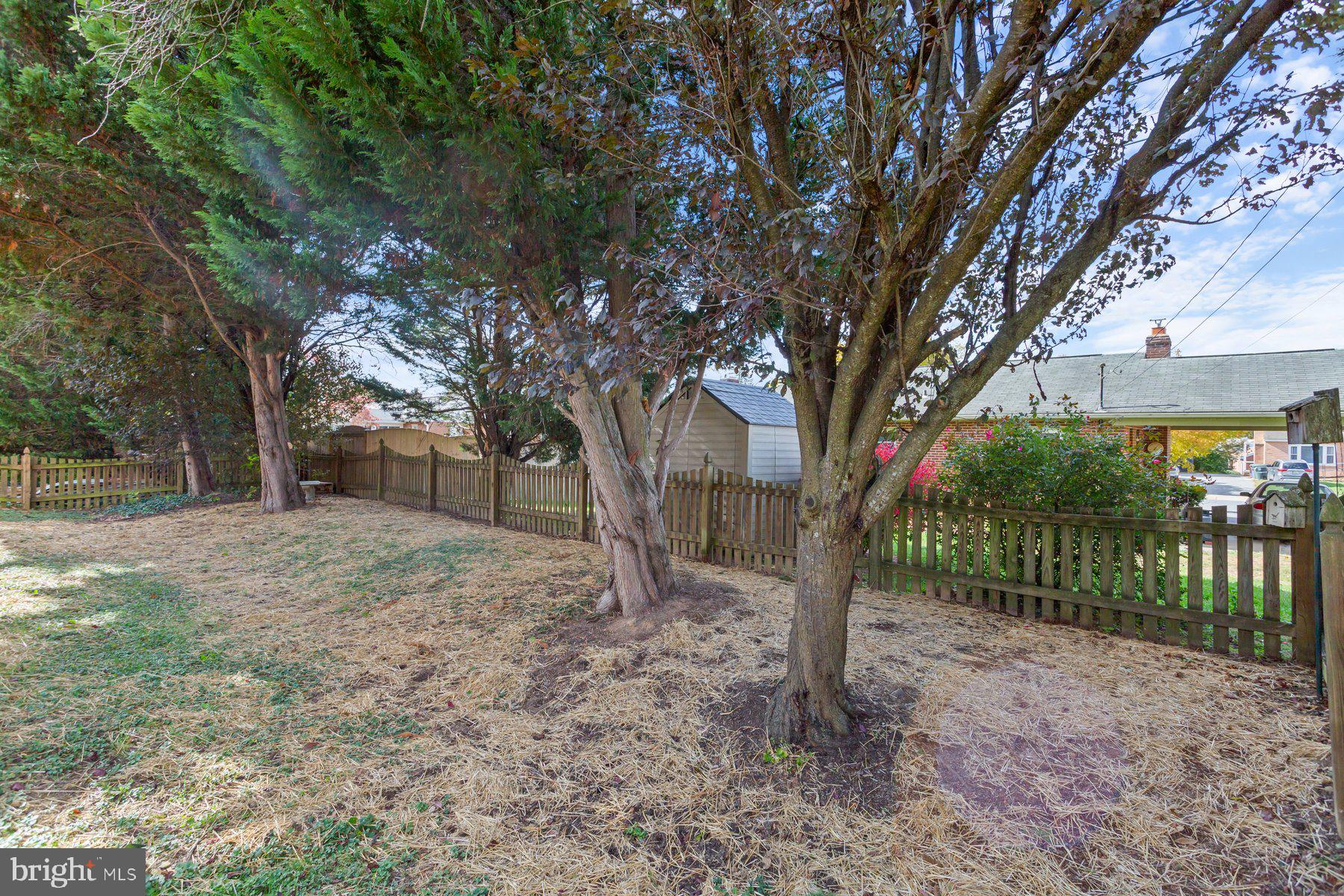 RIVER CREST - Residential