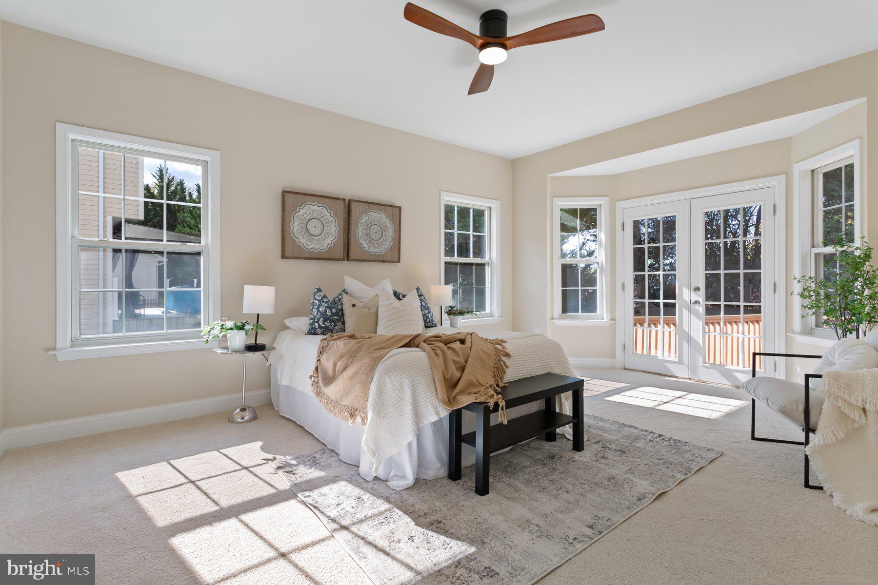 RIVER CREST - Residential