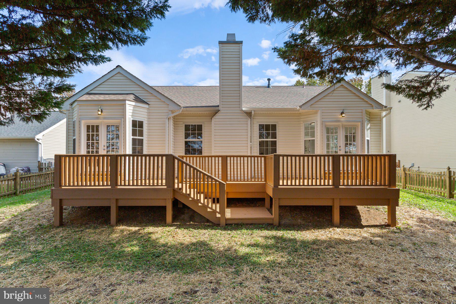 RIVER CREST - Residential