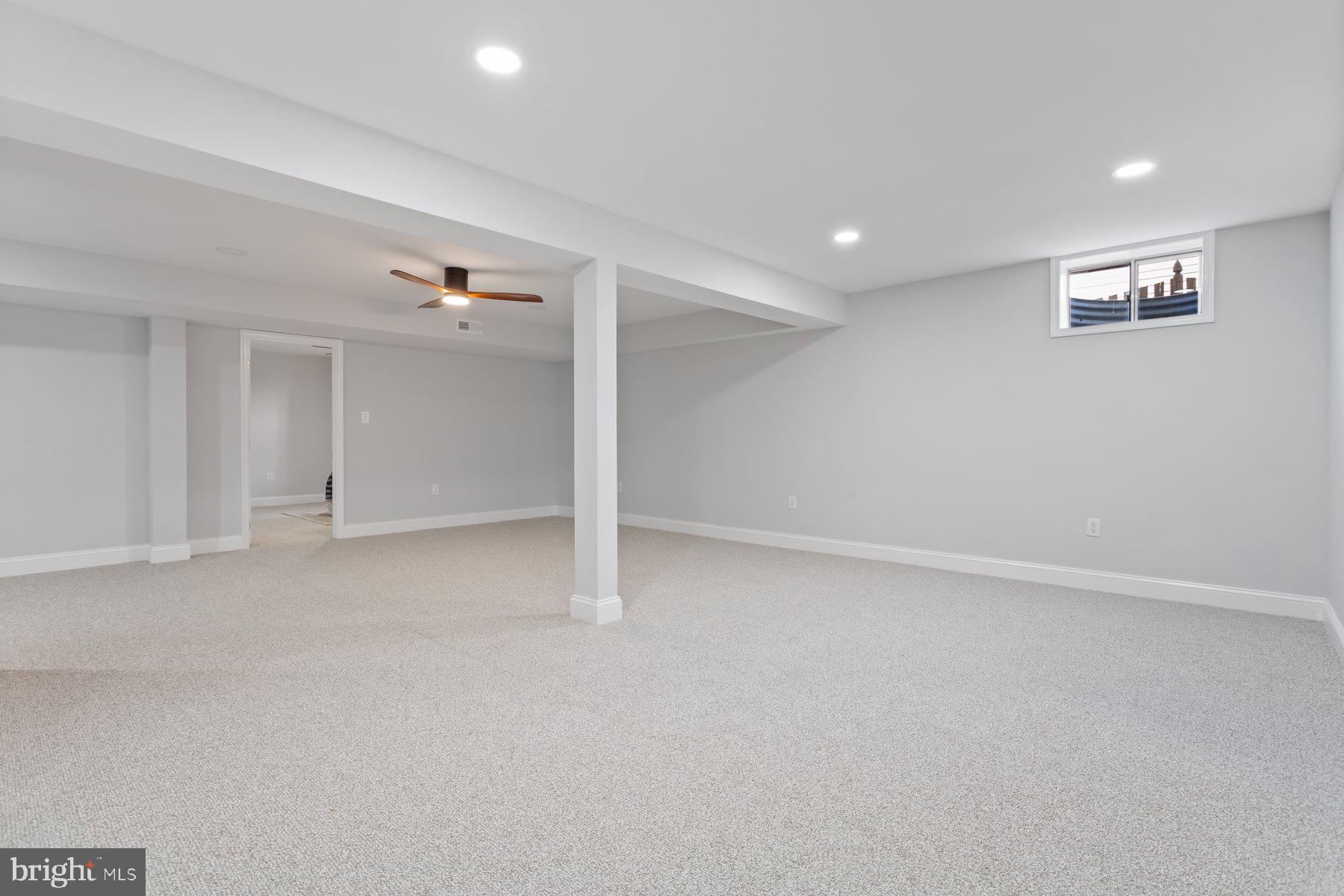 RIVER CREST - Residential