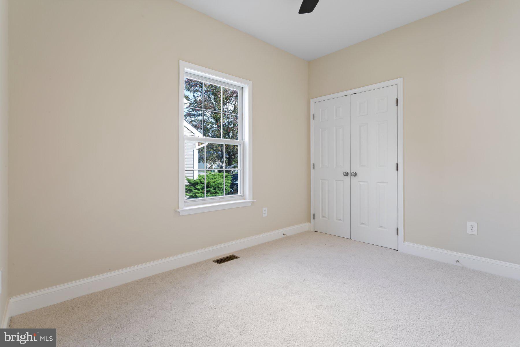 RIVER CREST - Residential