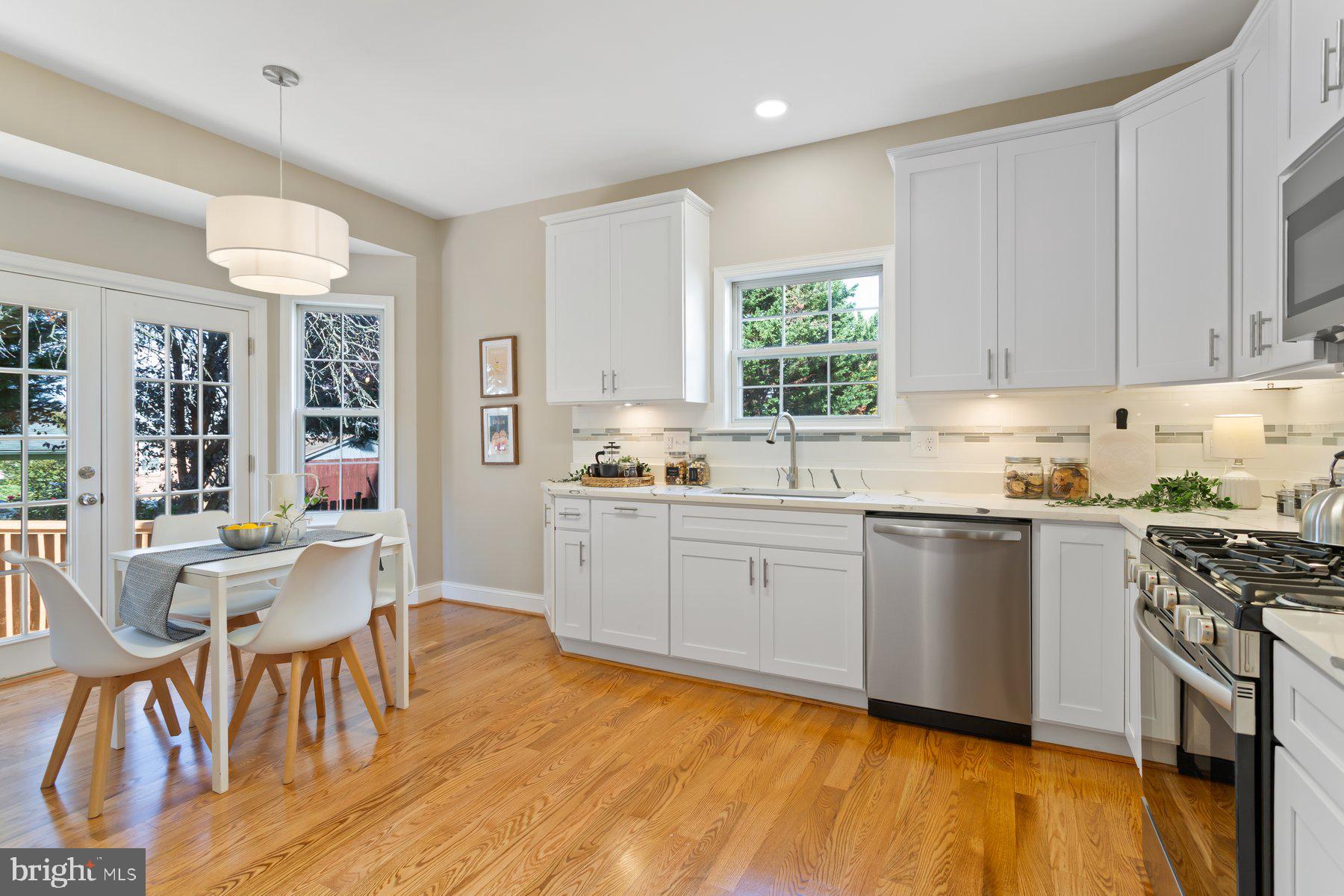 RIVER CREST - Residential