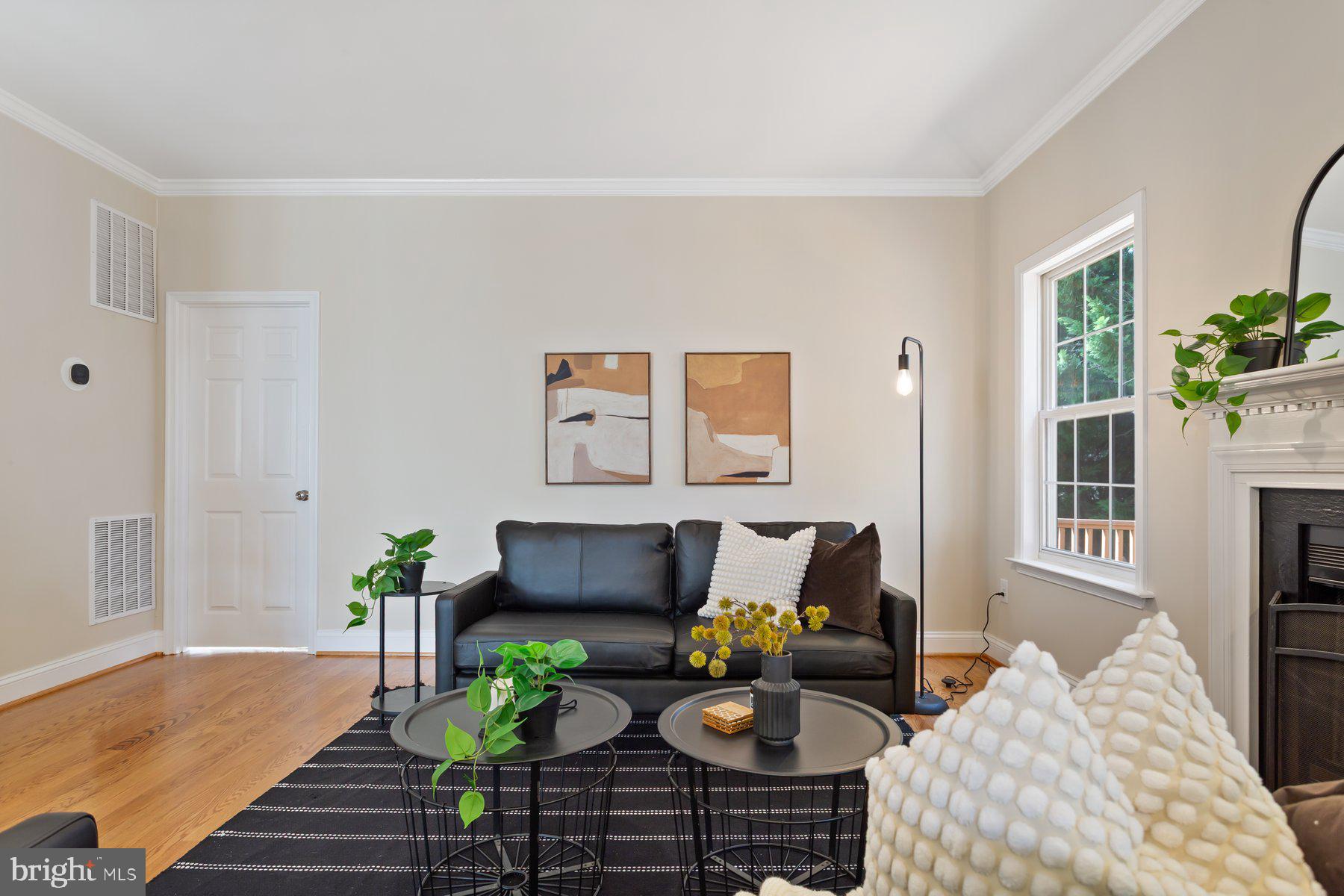 RIVER CREST - Residential